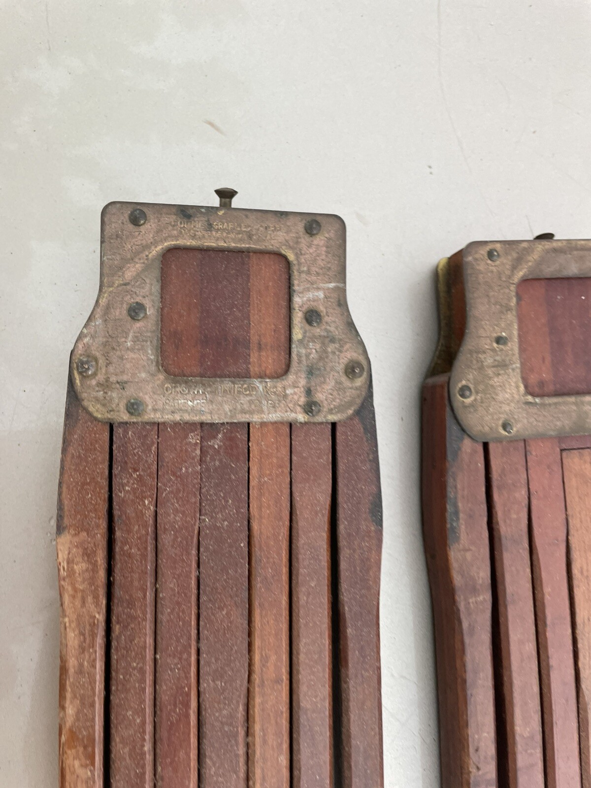 3 Eastman Kodak Folmer & Schwing crown tripod No 2