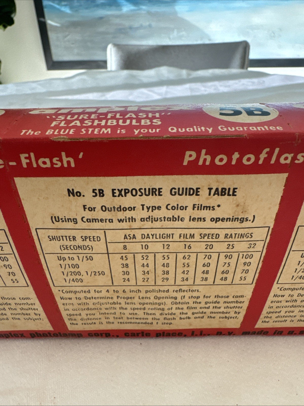 AMPLEX “Sure-Flash” Photo Flashbulbs No.M2 (New Old Stock) 10 Bulbs