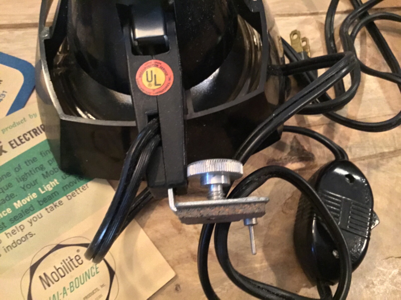 VINTAGE MOBILITE MODEL K-5 SUPER 8 CAMERA MOVIE LIGHT