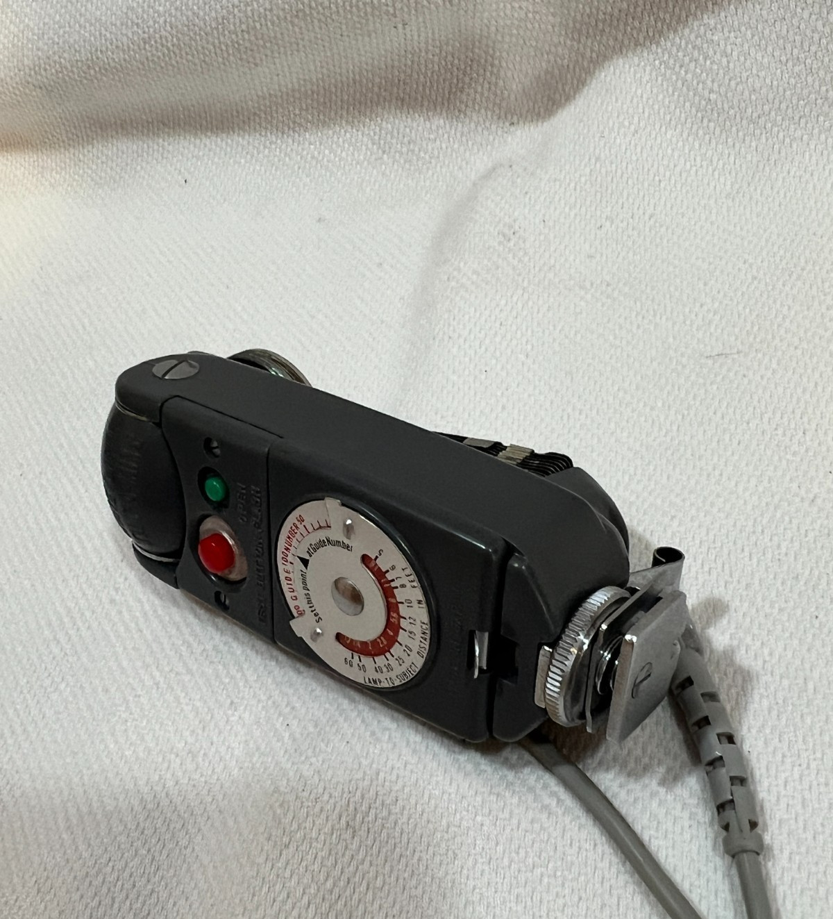 Vintage HONEYWELL TILT-A-MITE Camera Flash Unit Collapsible Fan Style