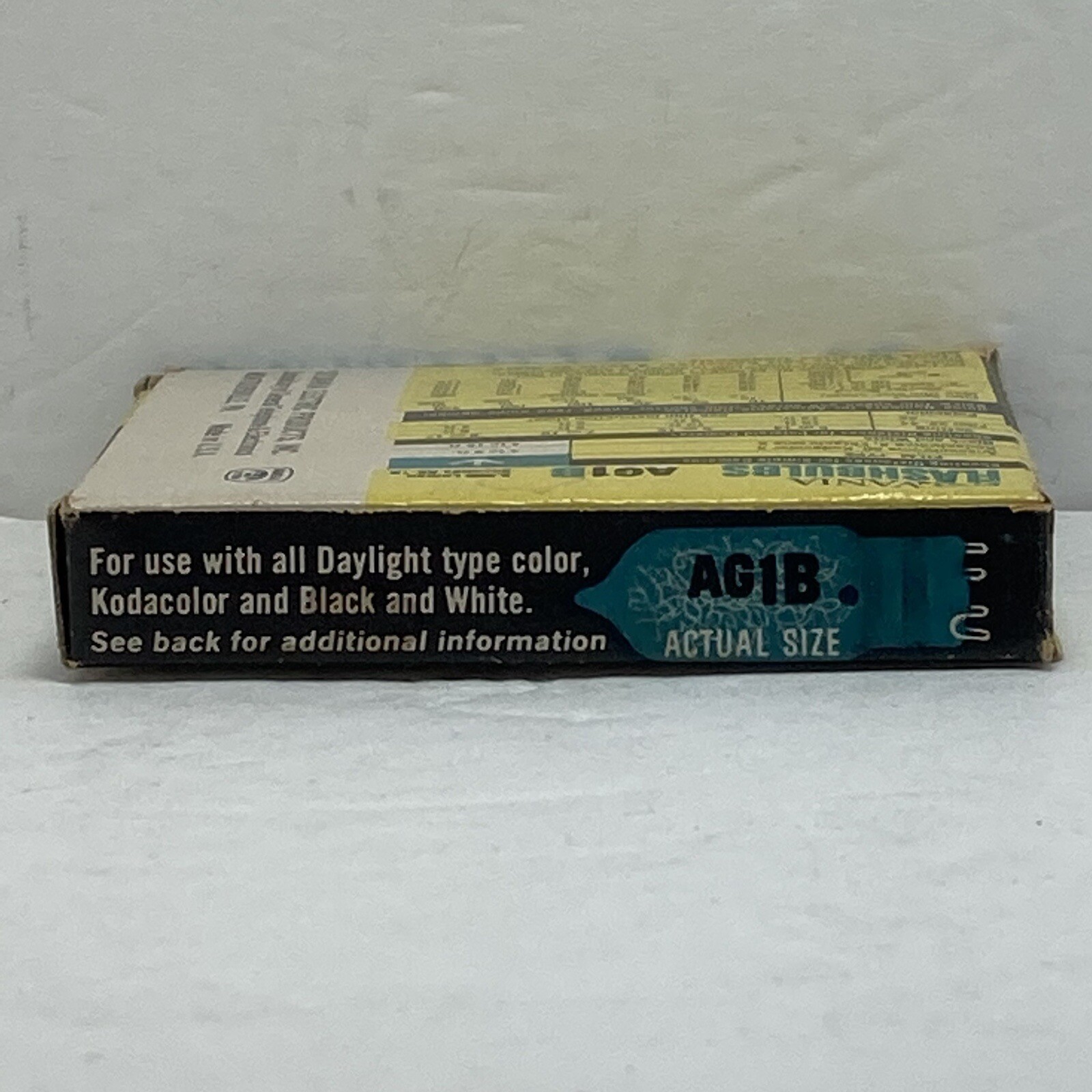 VTG Sylvania Flashbulbs Blue Dot AG1B Made In USA