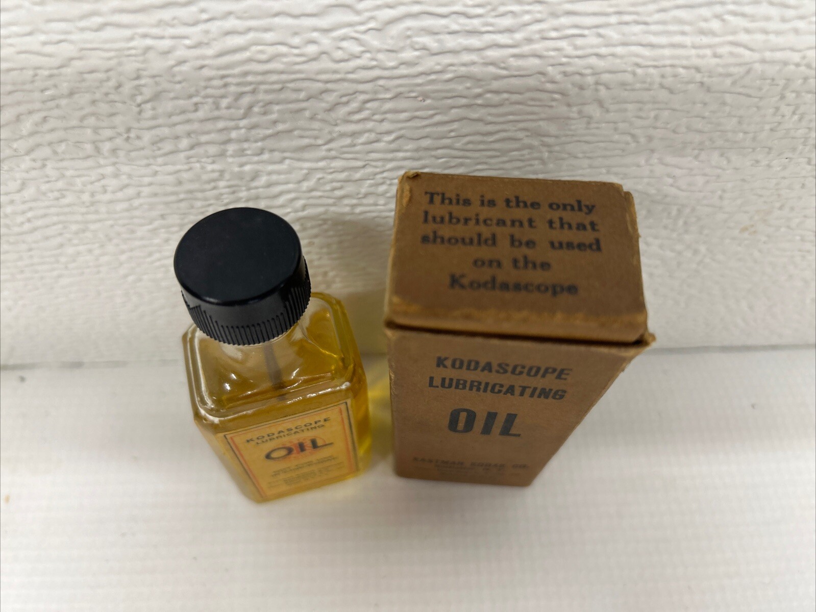 Vintage Eastman Kodak Kodascope Lubricating Oil Box Partial Bottle