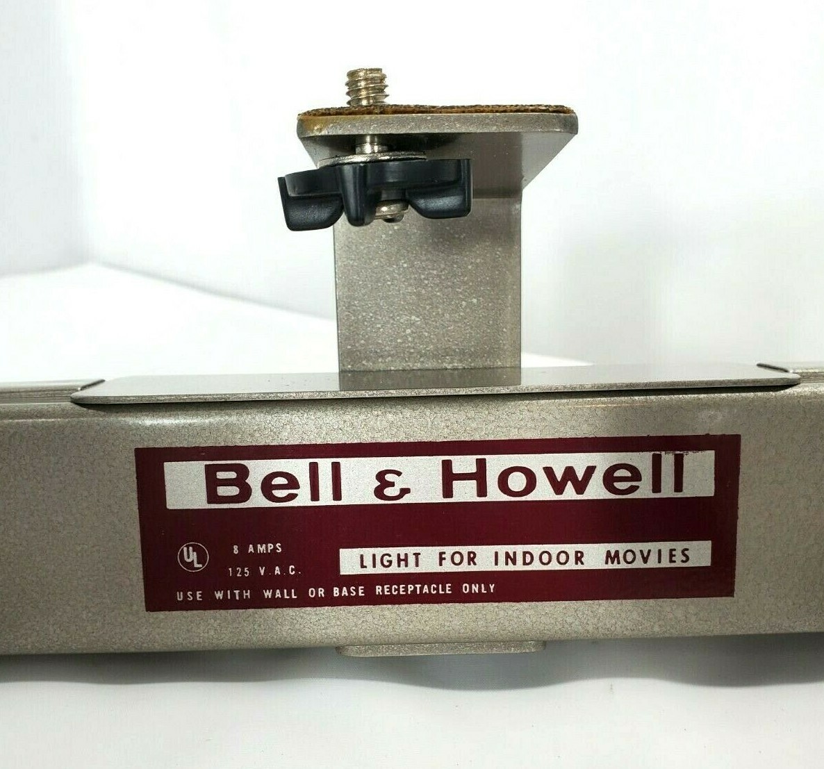 Vintage Bell & Howell Indoor Movie Photography Light Bar Including 2 Photo Bulbs