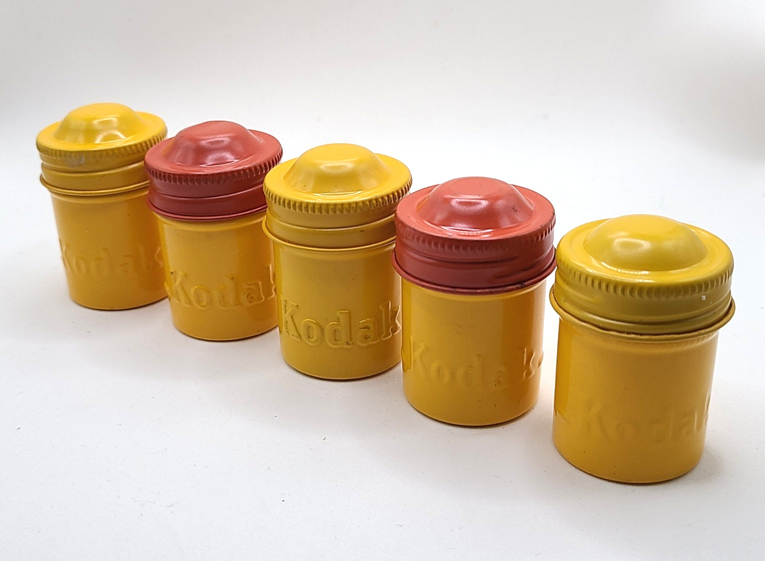 5 Kodak 35mm Metal Film Canisters YELLOW with LIDS – Preowned Vintage (w)