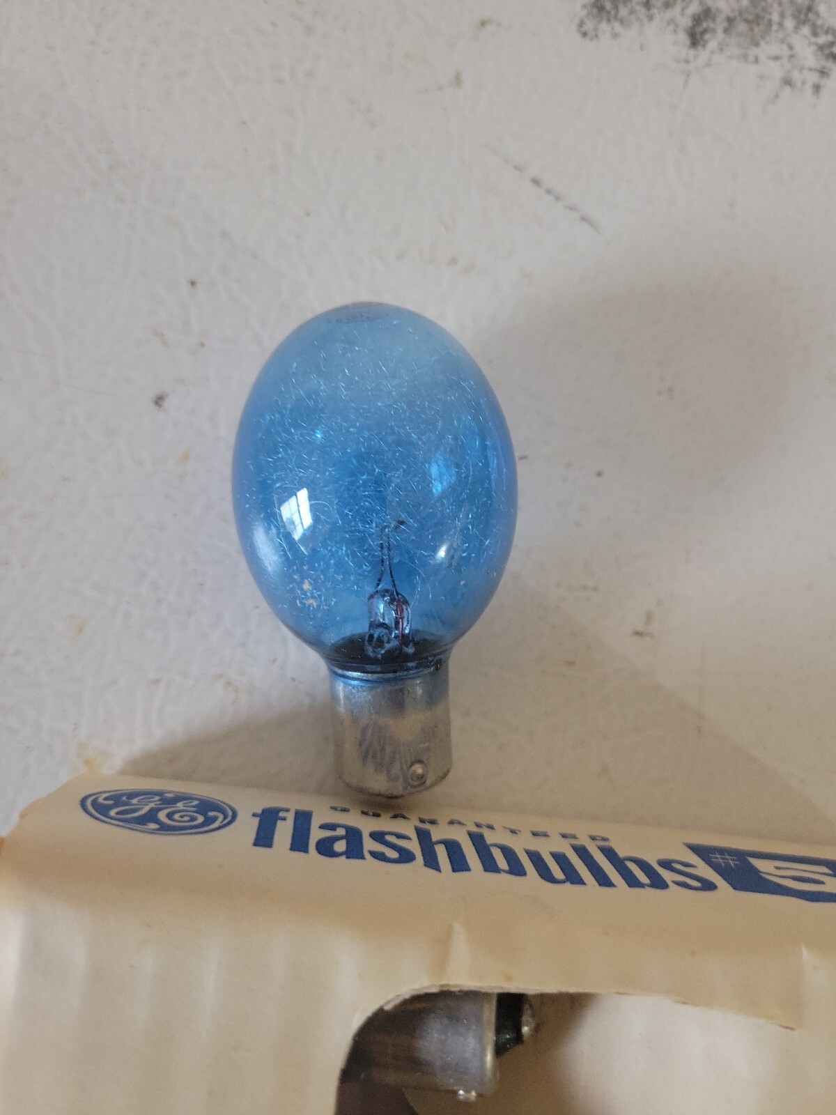 Vintage General Electric GE 5B Blue Camera Flash Bulbs 1 Box of 12 Bulbs