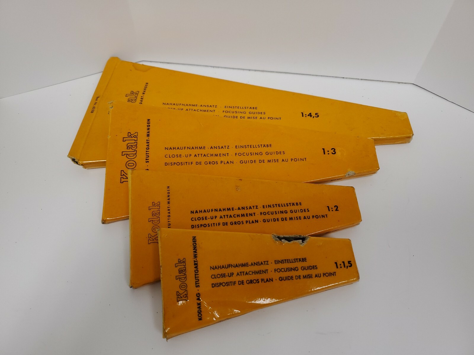 KODAK AG RETINA CLOSE-UP ATTACHMENT, WITH FOUR FOCUSING GUIDE SETS