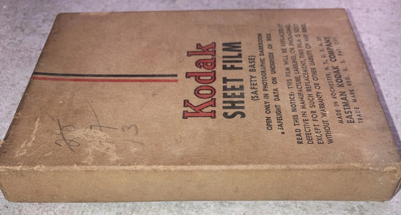 Kodak 3 1/4 x 4 1/4 Sheet Film Portrait Panchromatic 24 Sheets EXP 10/47 DETAILS