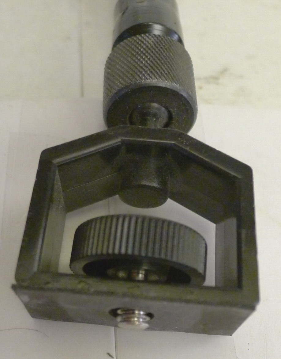 Cofit Adjustable Clamp Style Tripod 9 1/2″ with Flex Neck – Used