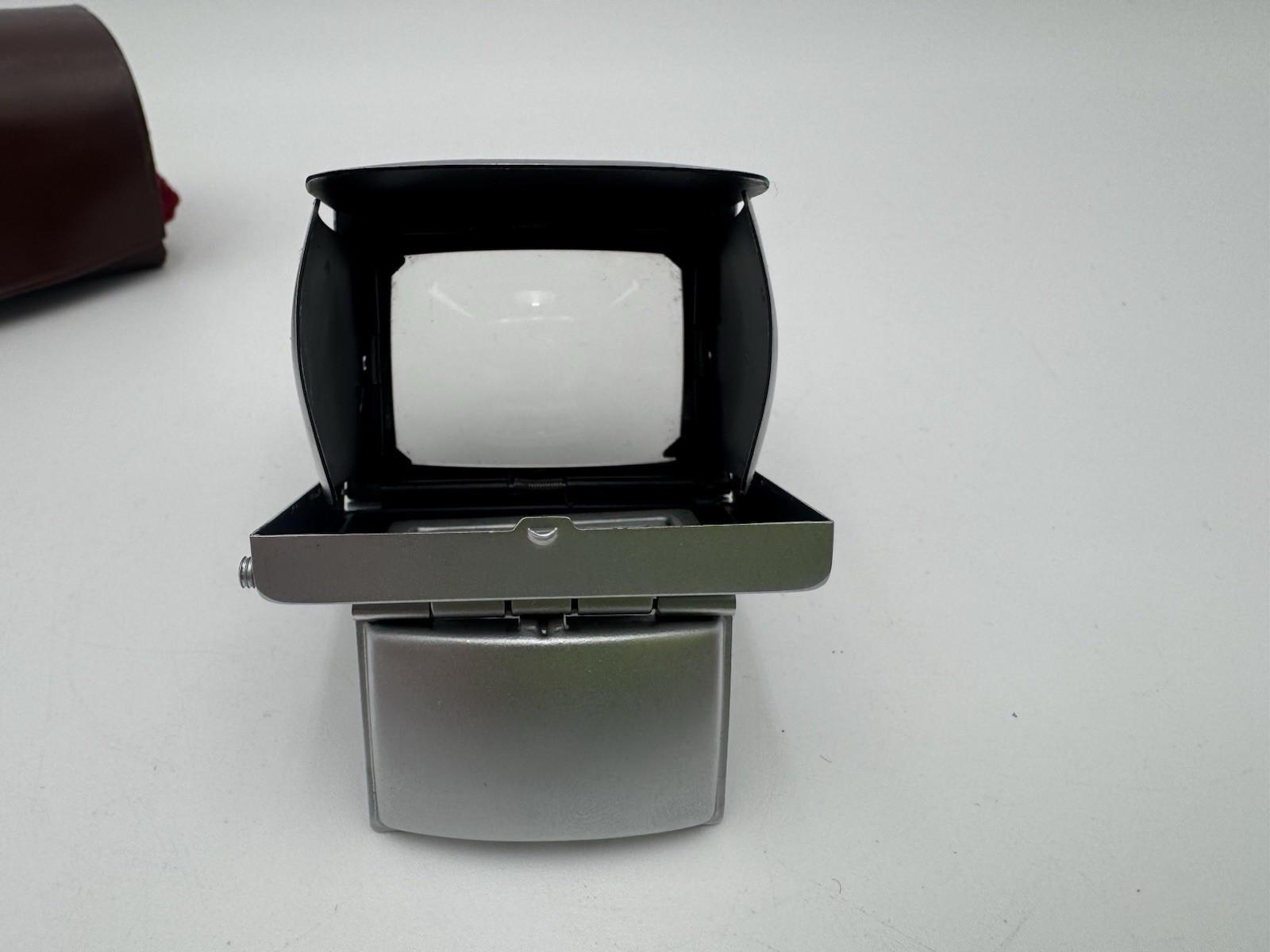 VINTAGE IHAGEE DRESDEN WAIST LEVEL CAMERA VIEWFINDER MADE IN GERMANY.