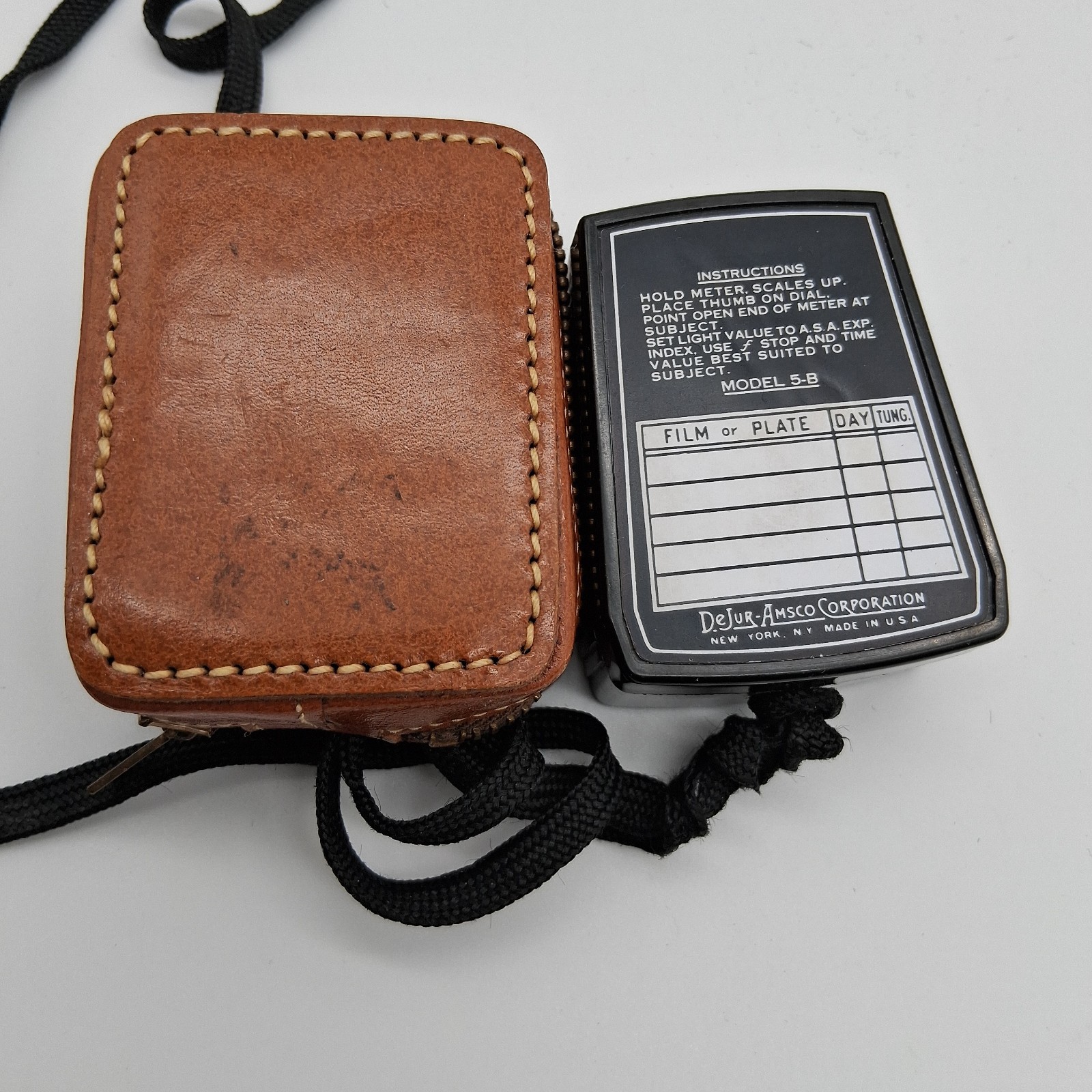 Vintage DeJur Amsco Model 5-B Light Meter Works w/ Case USA
