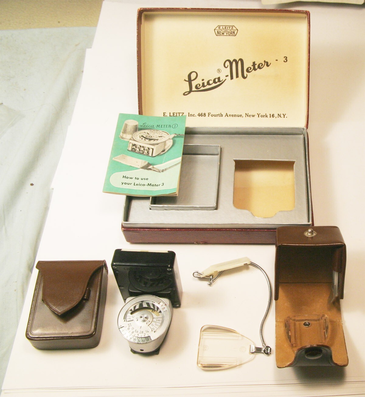 Leica Meter 3 Shoe Mount & hand held with Incident Attachment in Box