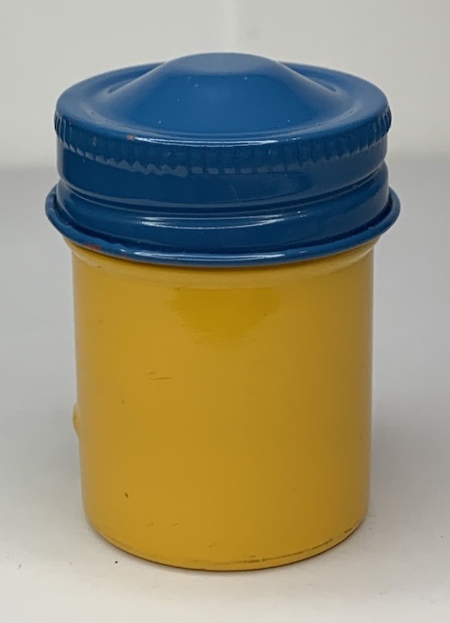 VTG Kodak Empty Metal 35mm Film Canister Yellow w/Blue Screw Top for Ektachrome