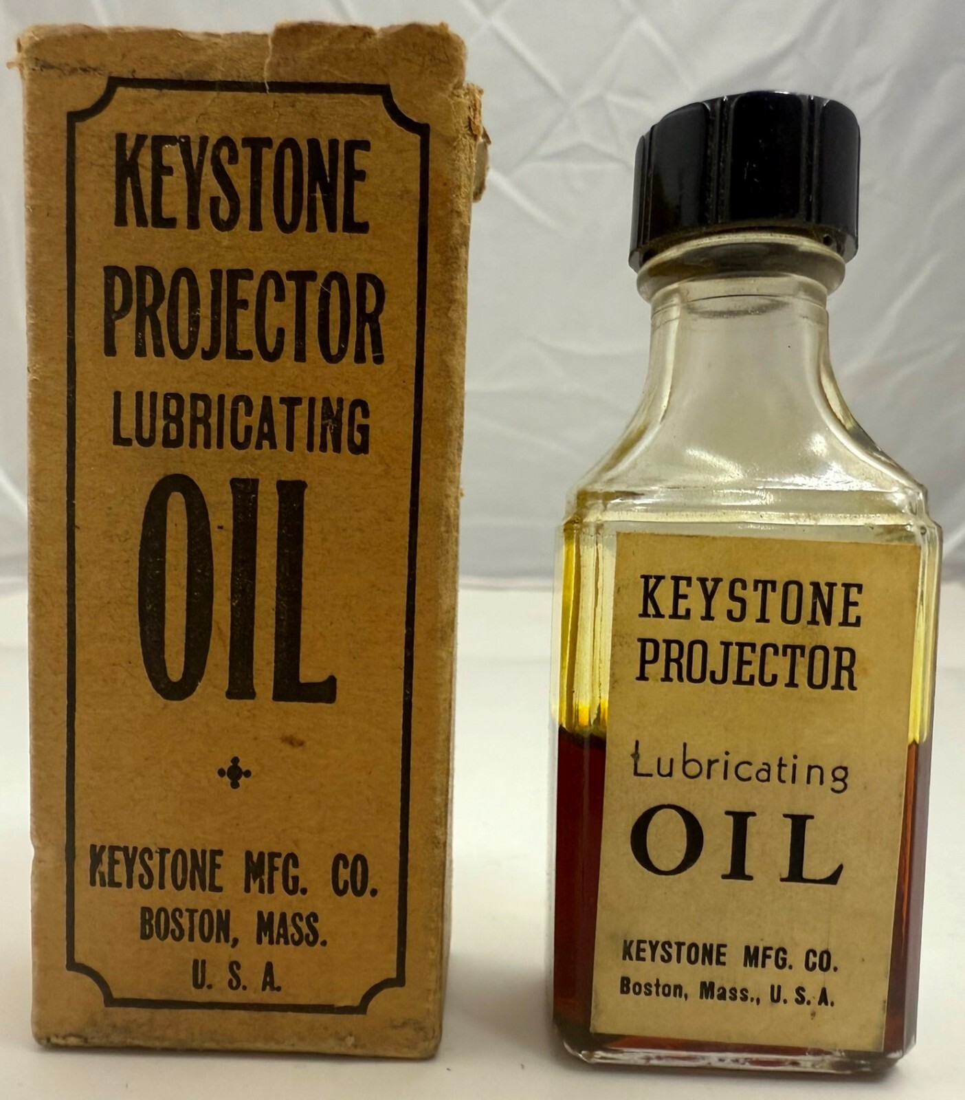 o’o’o . Vintage . Bottle of KEYSTONE PROJECTOR Lubricating Oil . in Original Box