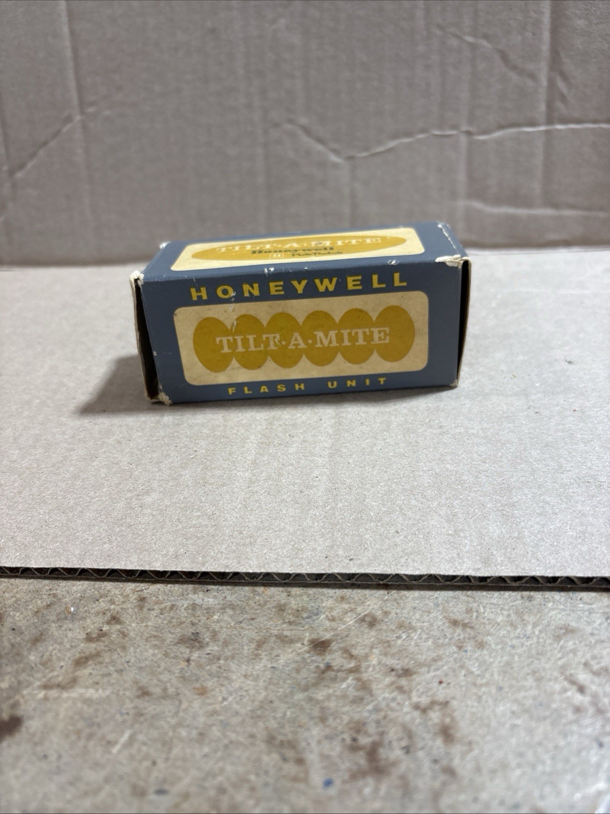 Vintage NOS Honeywell Tilt-A-Mite Flash Unit