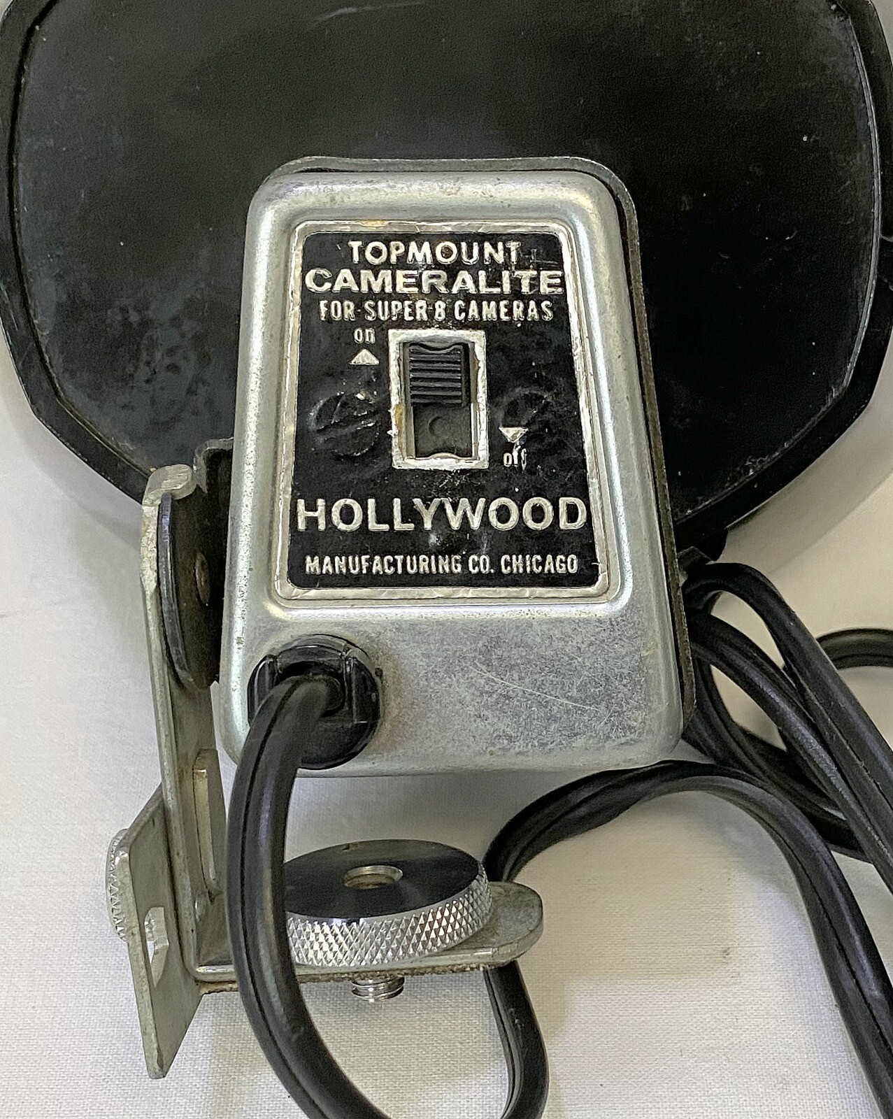 Vintage Working GE HOLLYWOOD TOPMOUNT CAMERALITE for Super 8 Cameras model 919