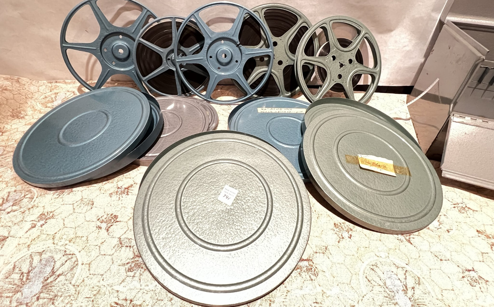 vtg Compco Tower 8mm Film 6 Reel Metal 6 and 6 Cans in Metal Movie Box