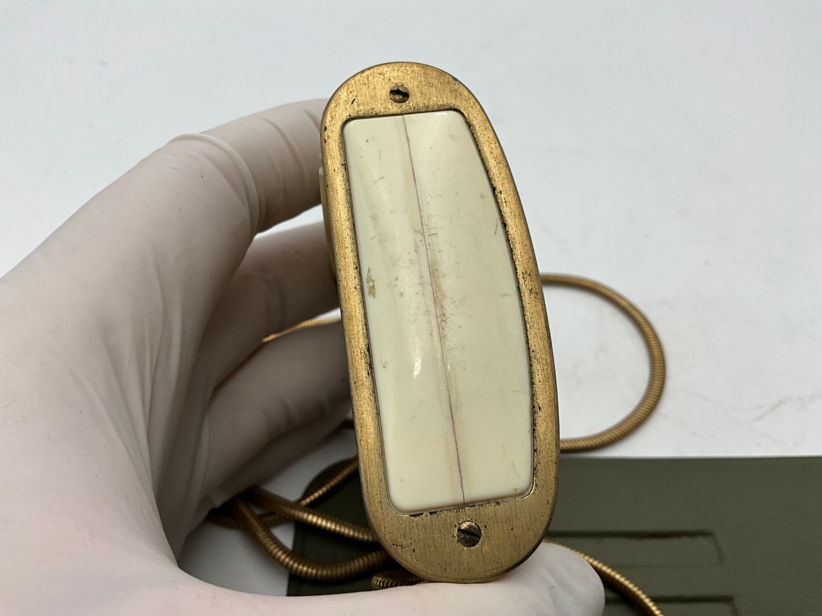 Gossen Sixtomat selenium light meter with Color Finder & chain – with Gossen box