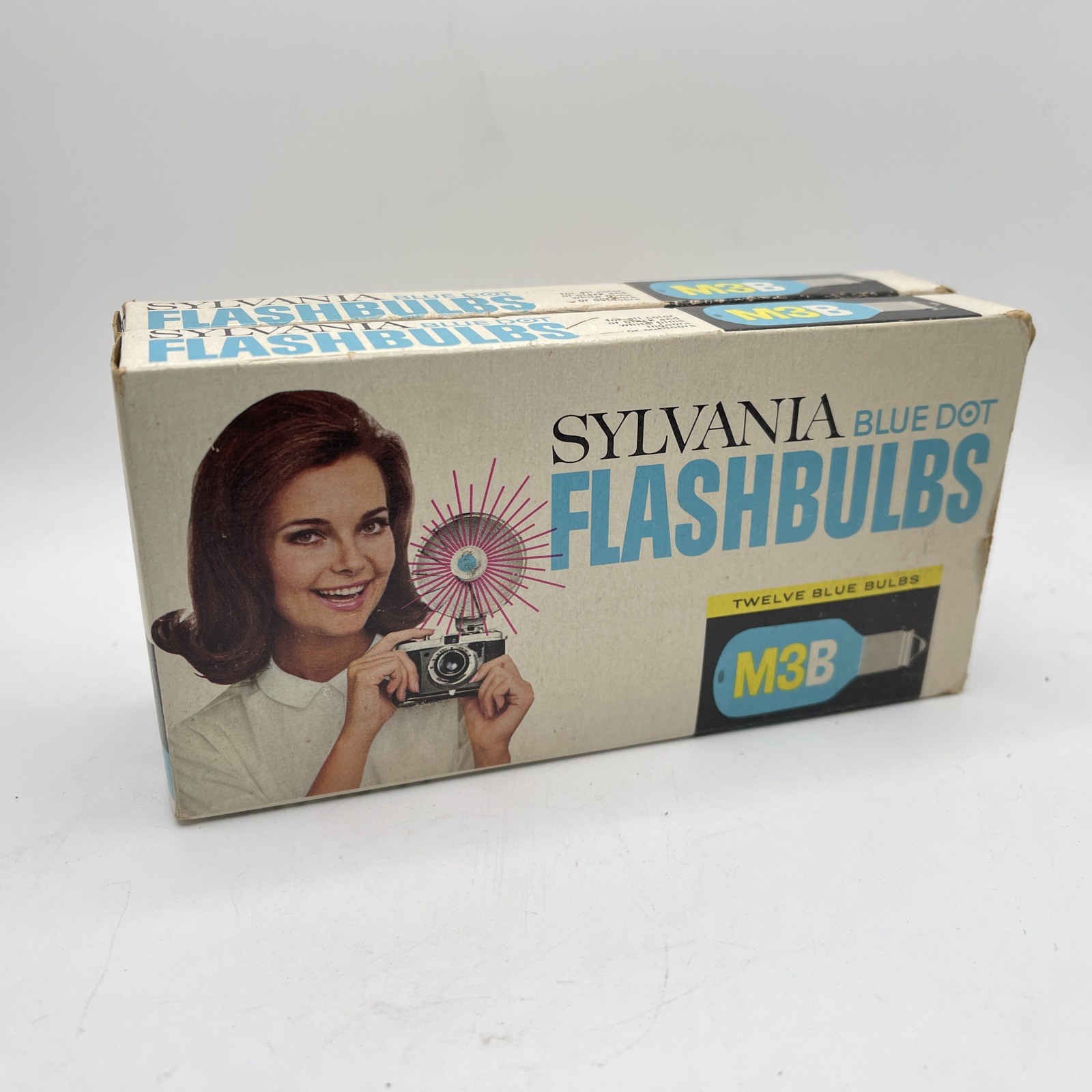 SYLVANIA Blue Dot Flashbulbs (20 M3B, Vintage)
