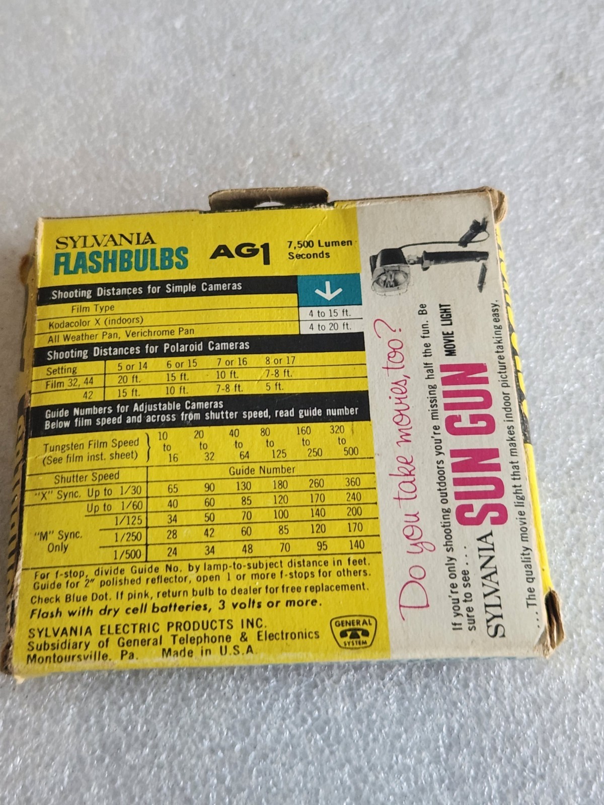 Vintage Sylvania Flashbulbs Blue Dot AG1 • 12 Clear Bulbs in Original Packaging
