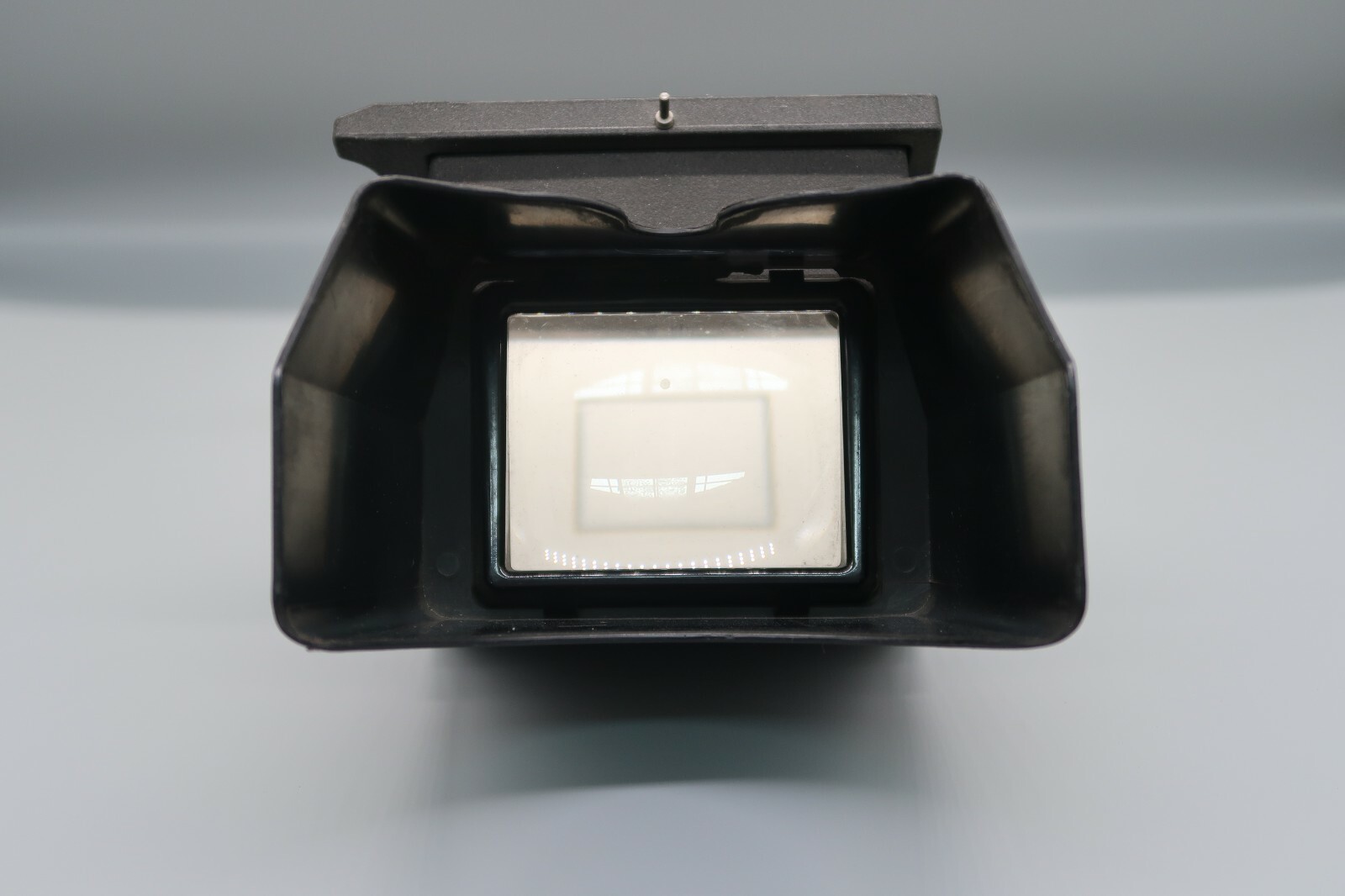 Polaroid MP-4 reflex viewer Photography Viewing Hood With Focus Screen Binocular