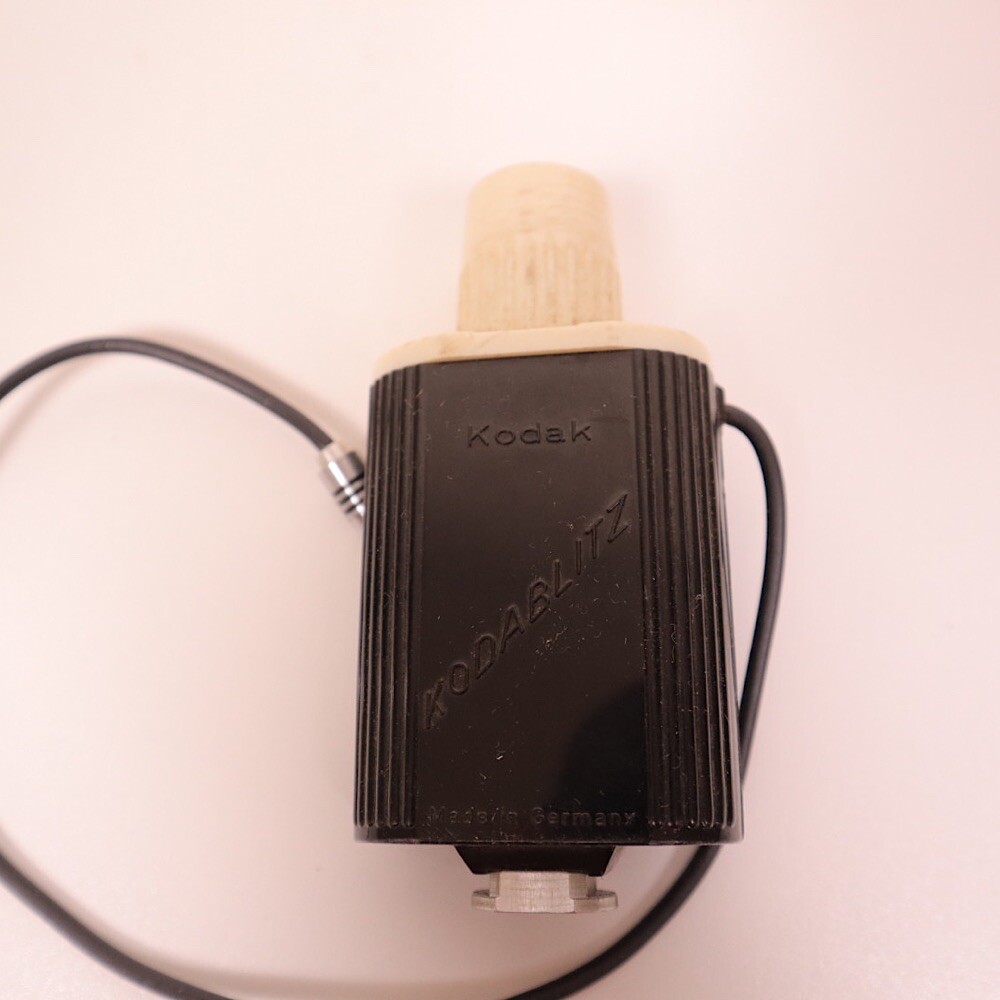 KODAK KODABLITZ flash unit for B15s BAYONET type bulbs METAL REFLECTOR GERMANY