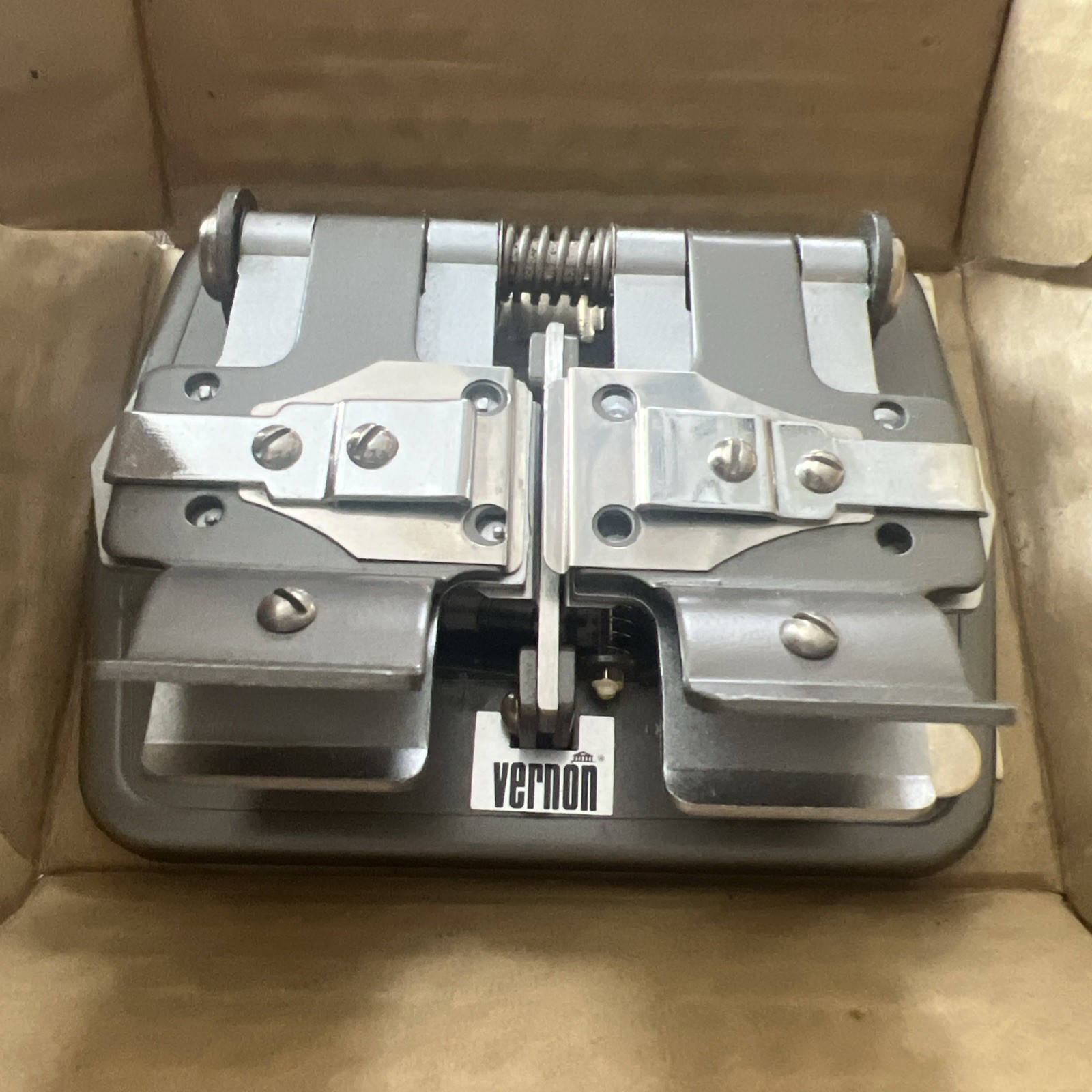 Vintage Universal Splicer For Regular 8, Super 8 & 166 mm for Dry & Wet Splicer
