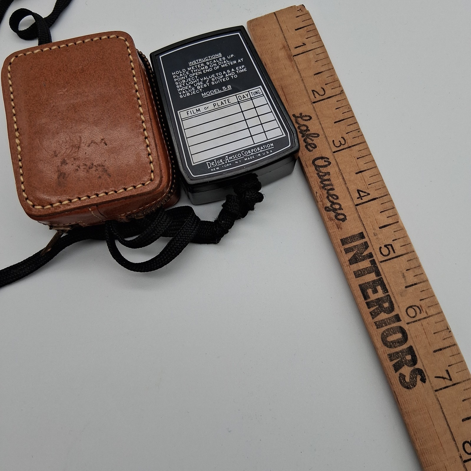 Vintage DeJur Amsco Model 5-B Light Meter Works w/ Case USA