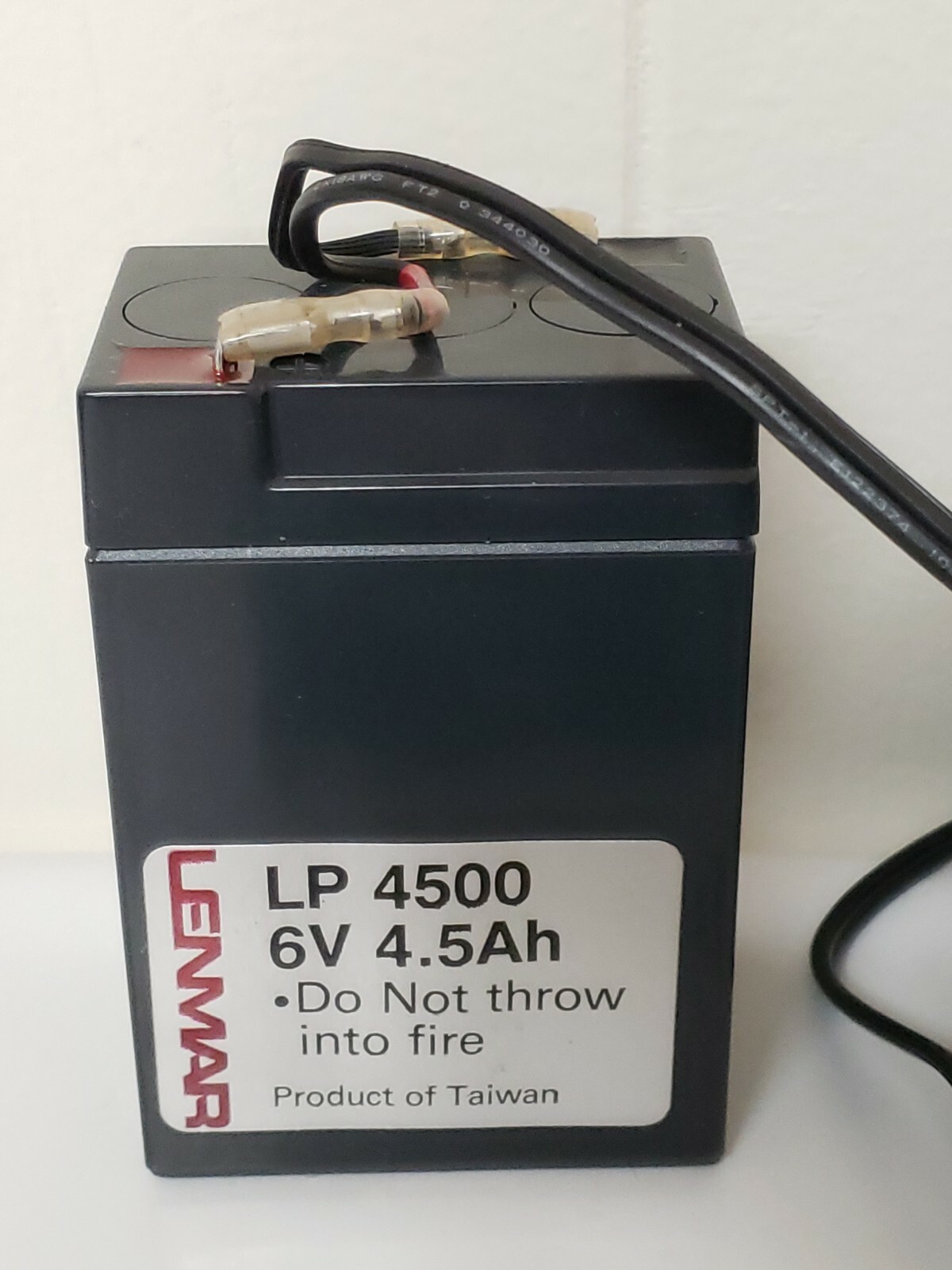 Lenmar Camcorder Battery Pack for Sony 8mm Handycam Video Adapter Charger Case