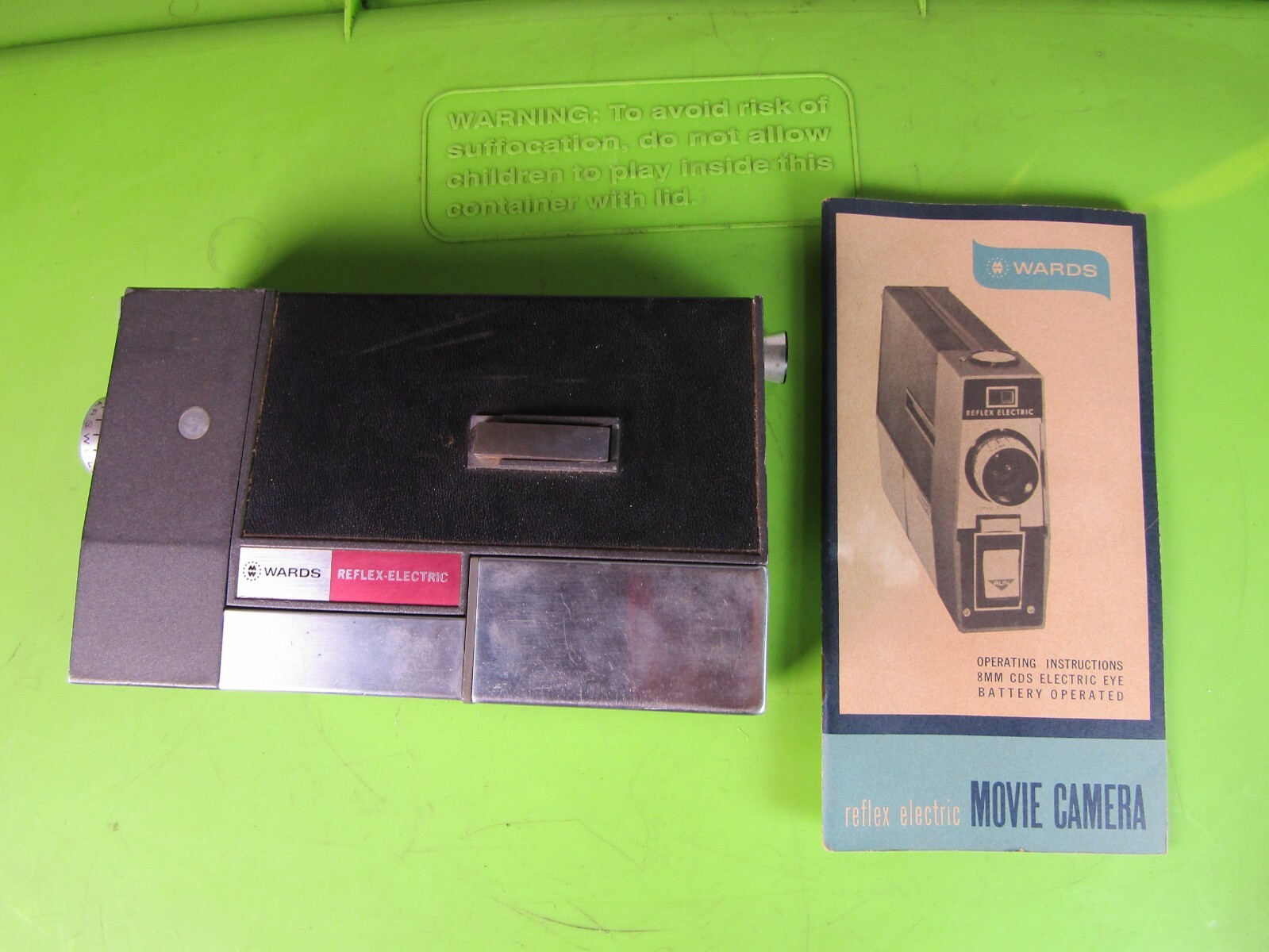 Vintage Sylvania Sun Gun II Movie Light Works Great! Model SG-55 w/ Instructions