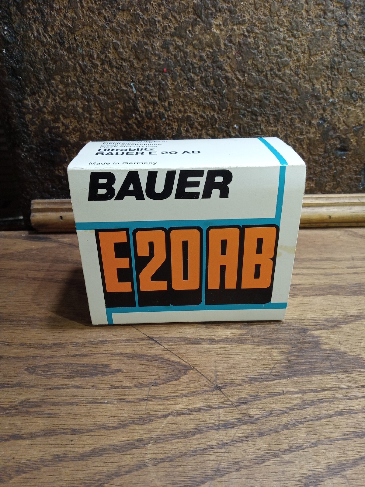 Vintage electronic camera flash e20ab bauer ultrablitz