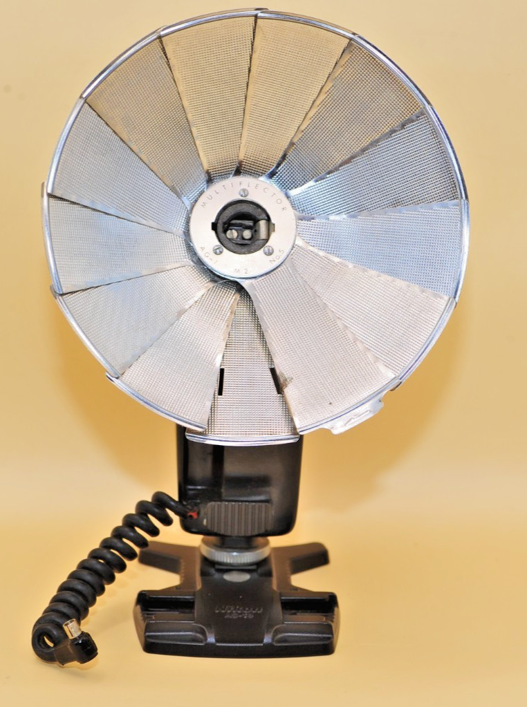 VINTAGE 1950s COLLECTIBLE SEARS Tilting-Folding FLASH made in Japan