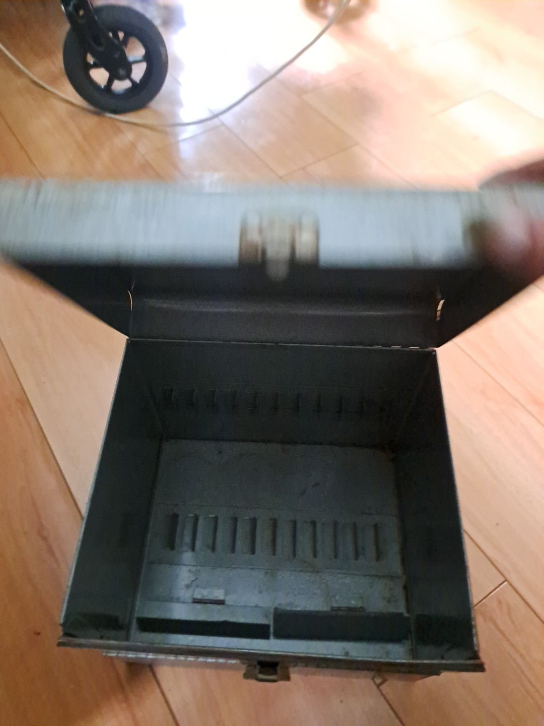Vintage Logan Deluxe Silver Metal 8mm Film Reel Chest 12 Slots Box Storage