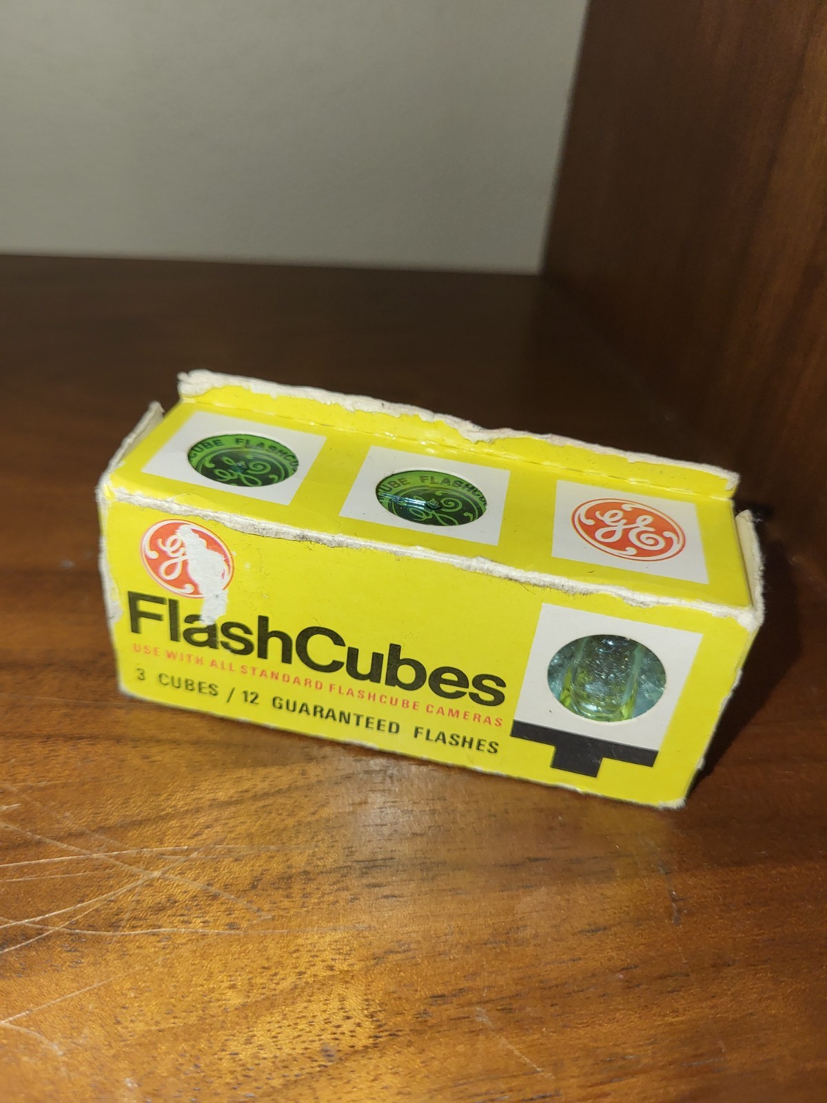Vintage GE Magicubes