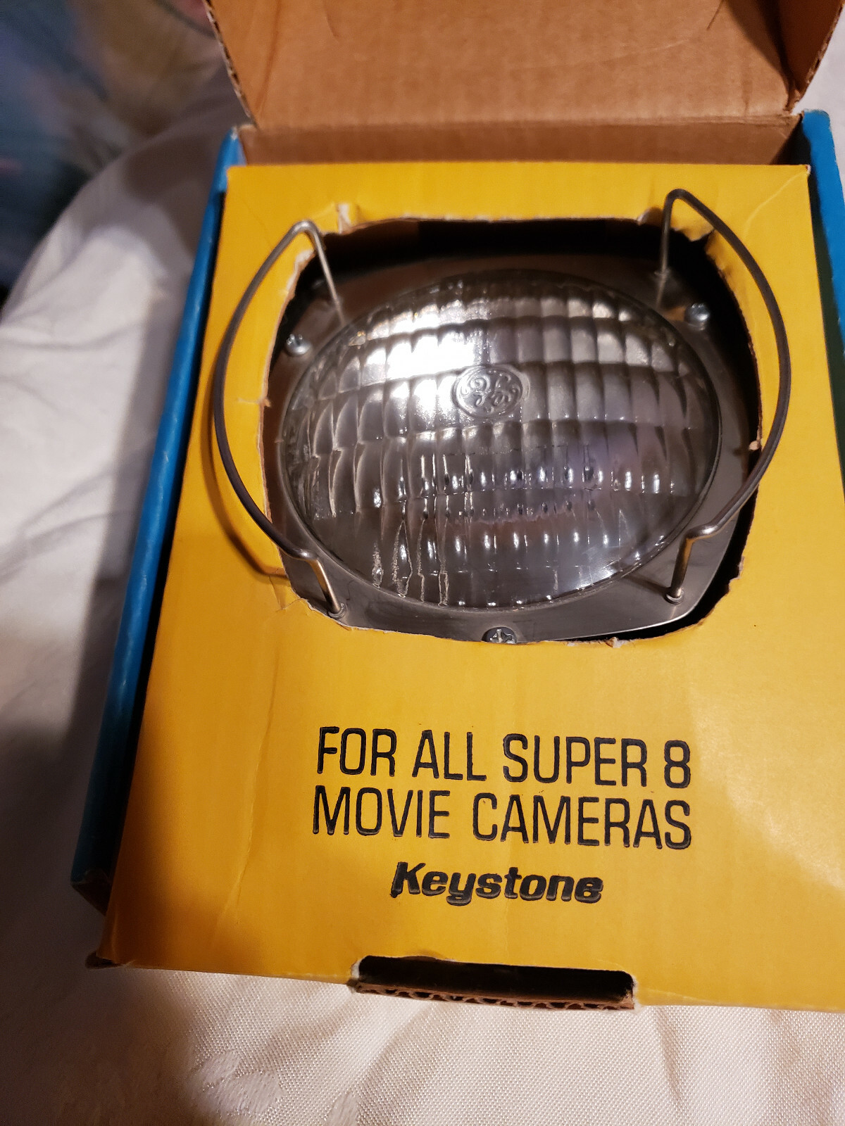 VINTAGE KEYSTONE COOL BRITE MOVIE LIGHT WITH ORIGINAL BOX