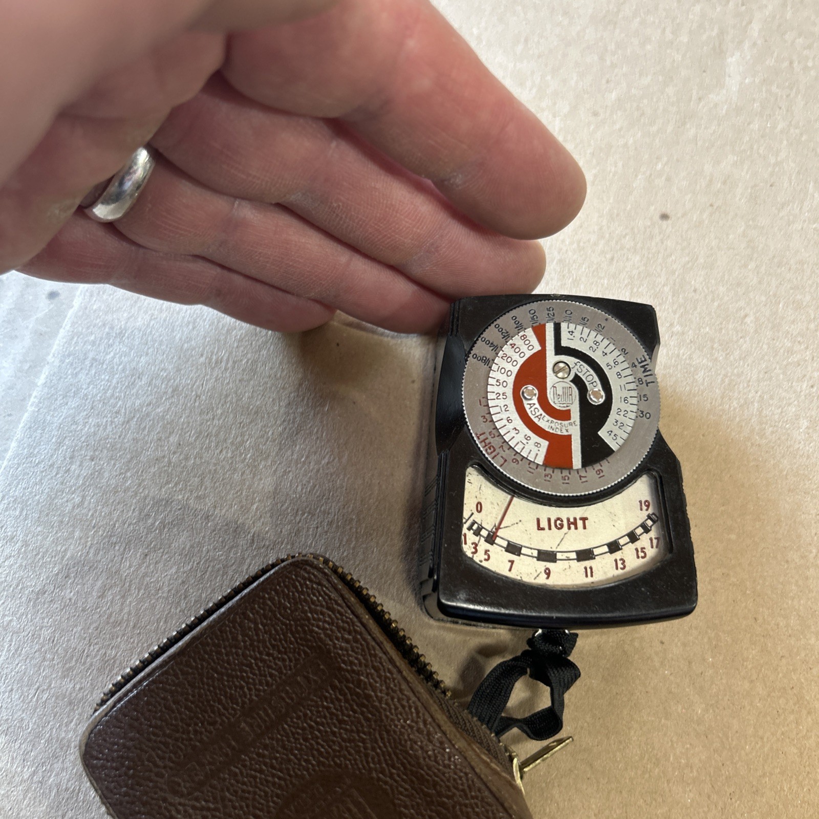 Vintage DeJur Amsco Model 5-B Light Meter Works w/ Case USA