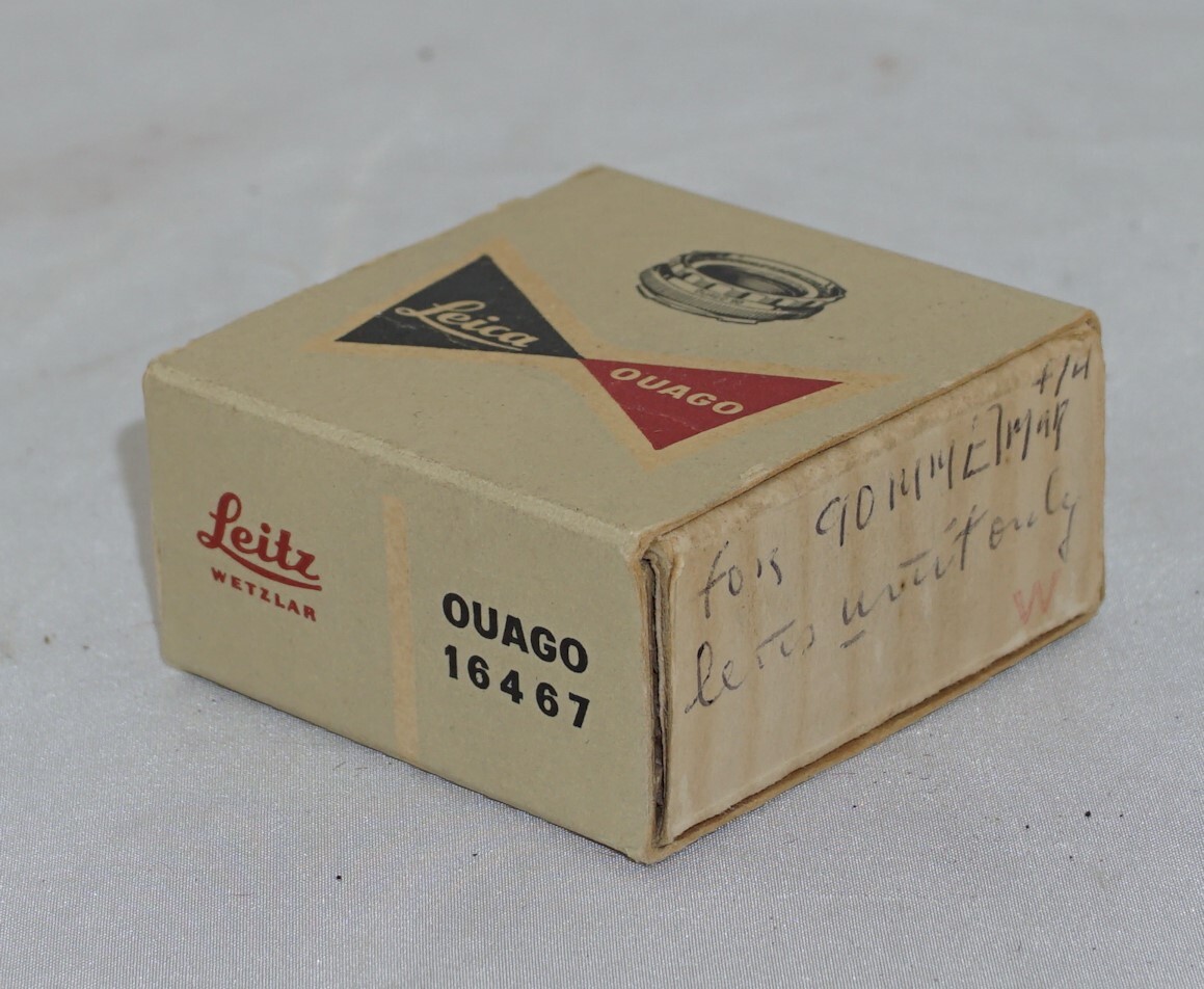 Leitz OUAGO Focusing Adapter in Box has an Asterisk before * 16467 N