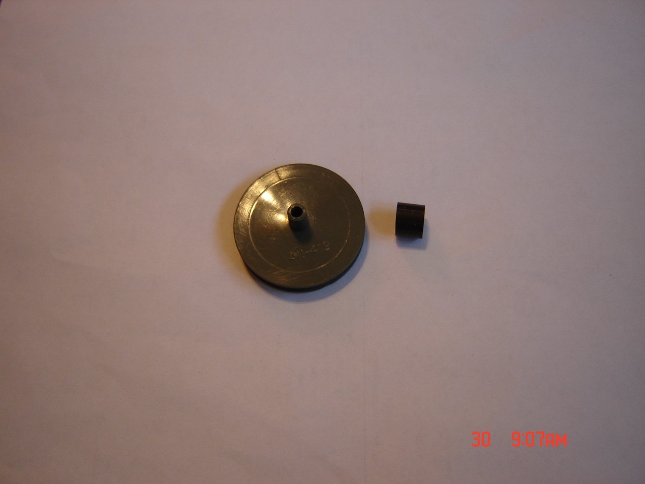 GAF Projector Gray Pully & small Tire, 8mm GAF GAF # 411-419 Pully, & 1 Tire