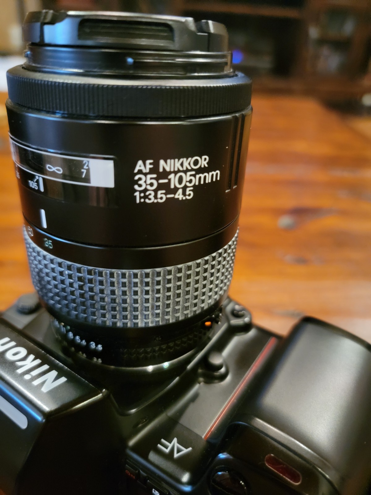 Nikon 8008 camera & 35-105mm nikkor af lens