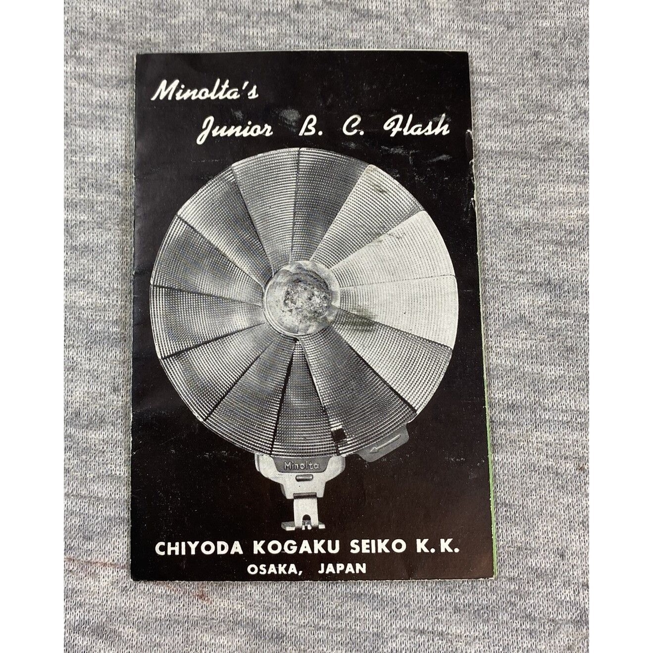 Vintage Retro 1960’s Minolta Junior B.C. Folding Reflector Flash Pocket Paperbac