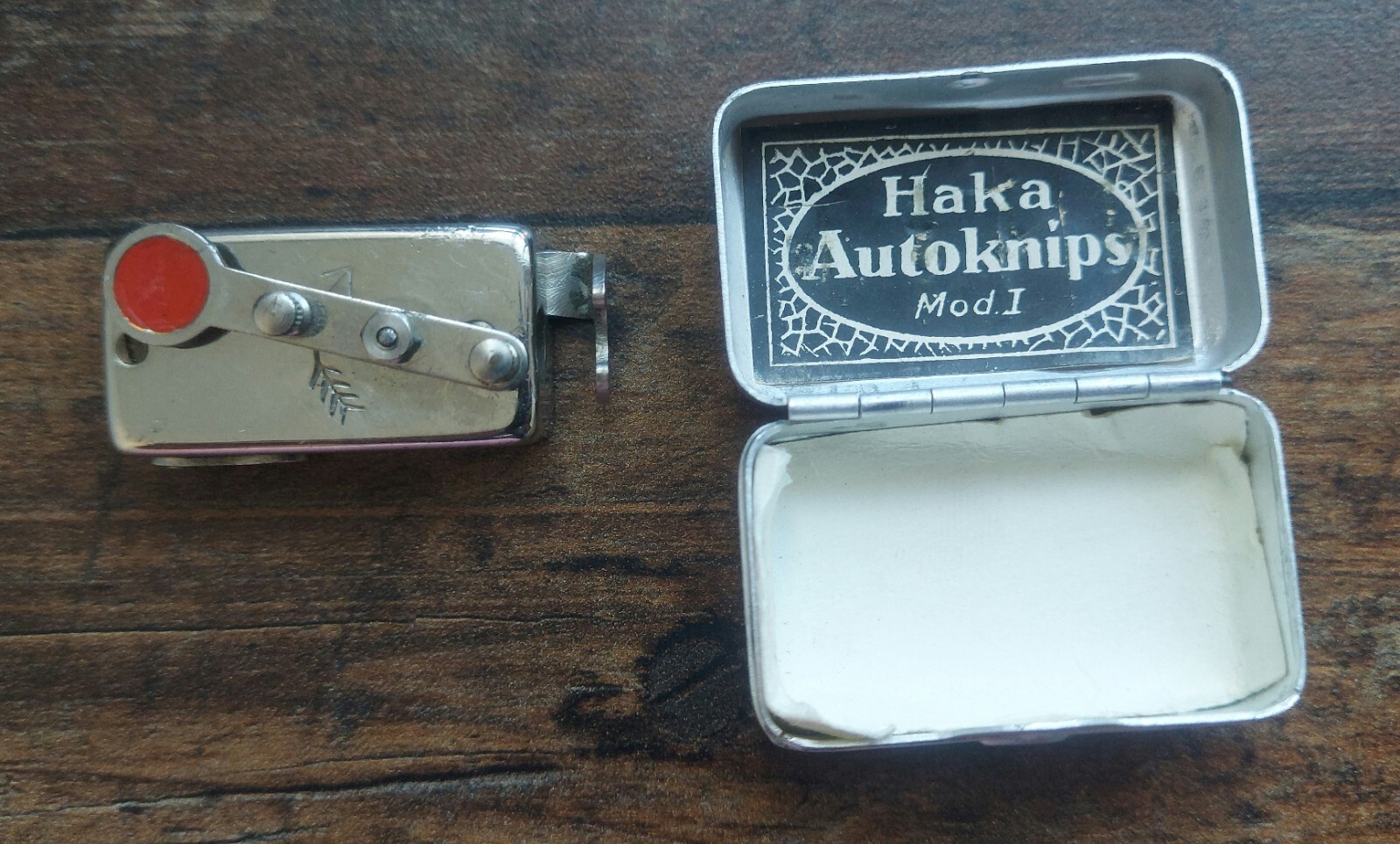 Vintage HAKA self timer Autoknips D.R.G.M. model 1