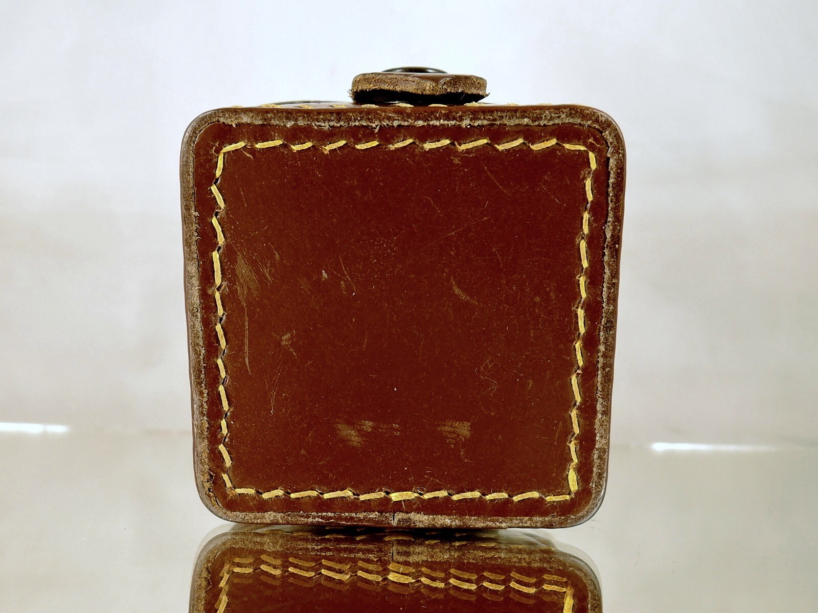 FLEXARET MEOPTA Leather box for a square lens hood B40 and four filters B36