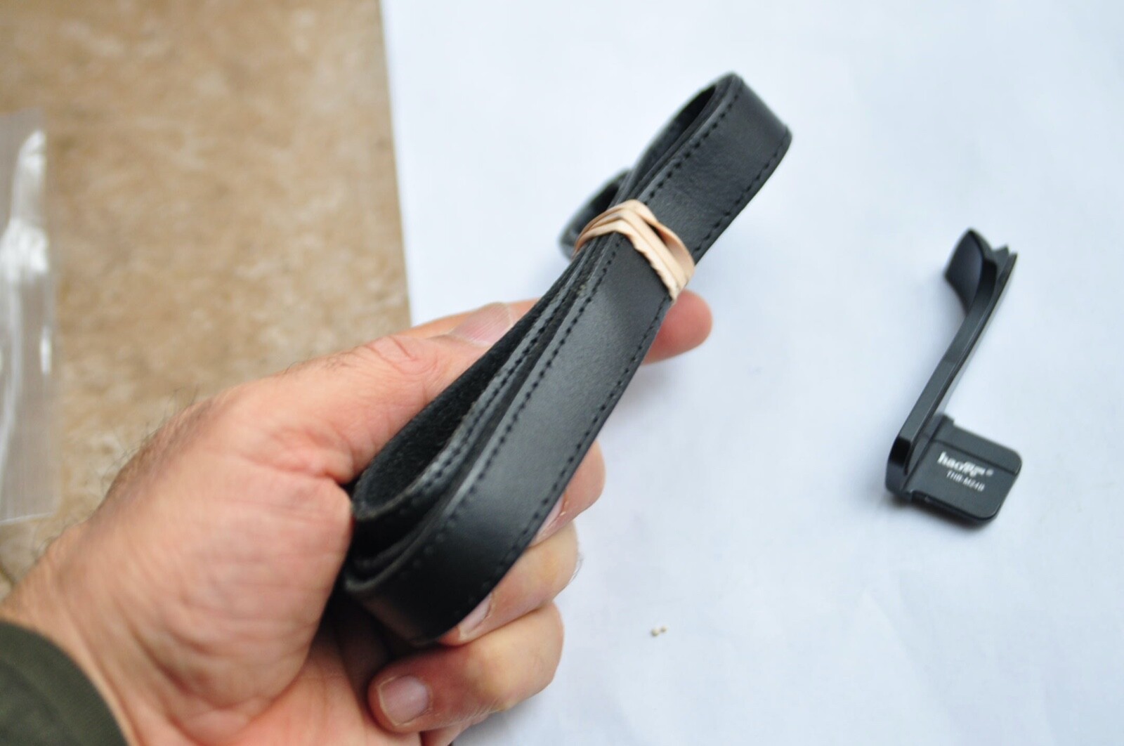 Leica Strap and Haoge M24B thumbs Up grip for Leica Typ M240,M240P,MTyp262