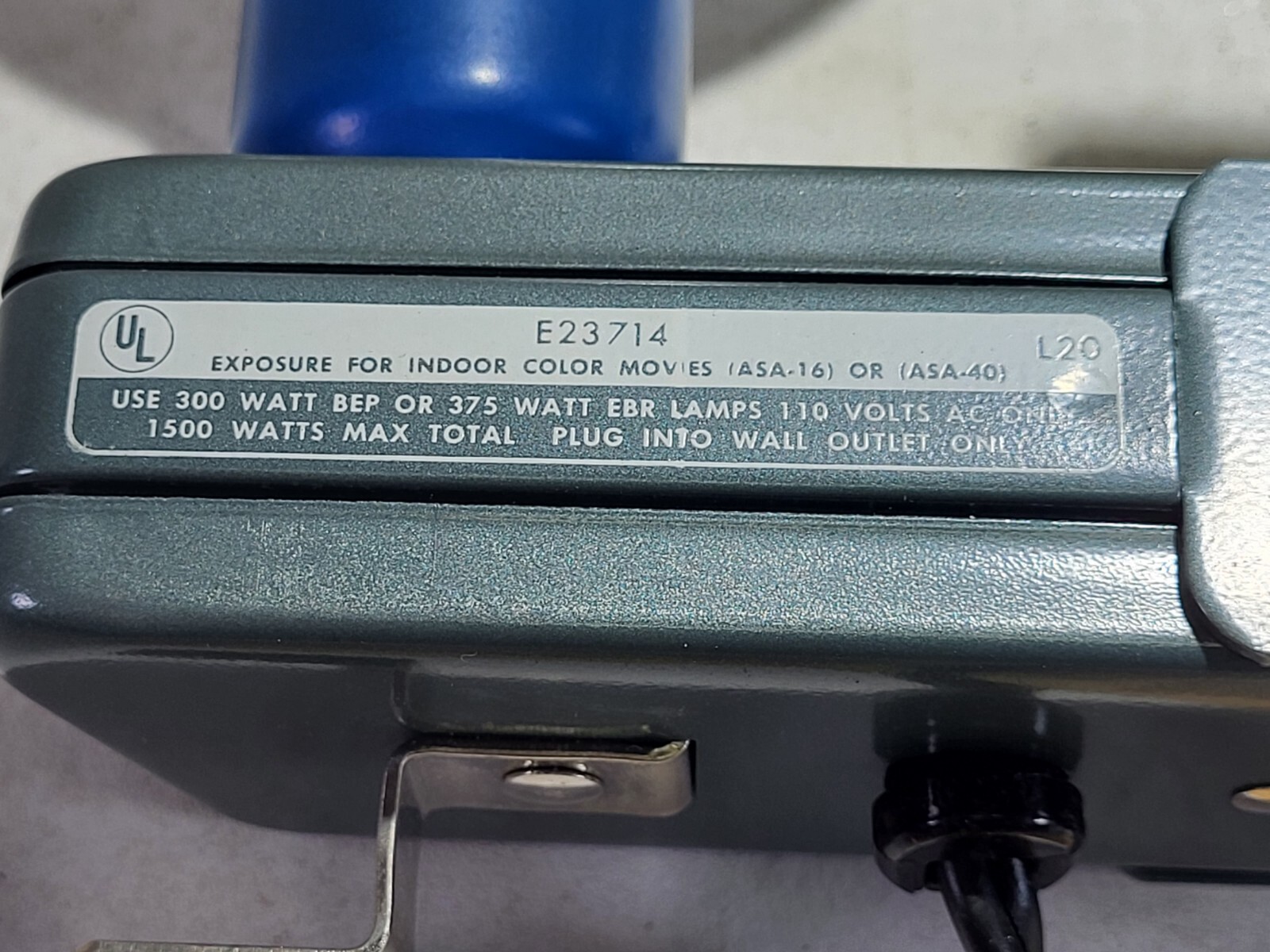Vintage Keystone Indoor Movie Light Bar Including 2 Photo 300 Watt Bulbs