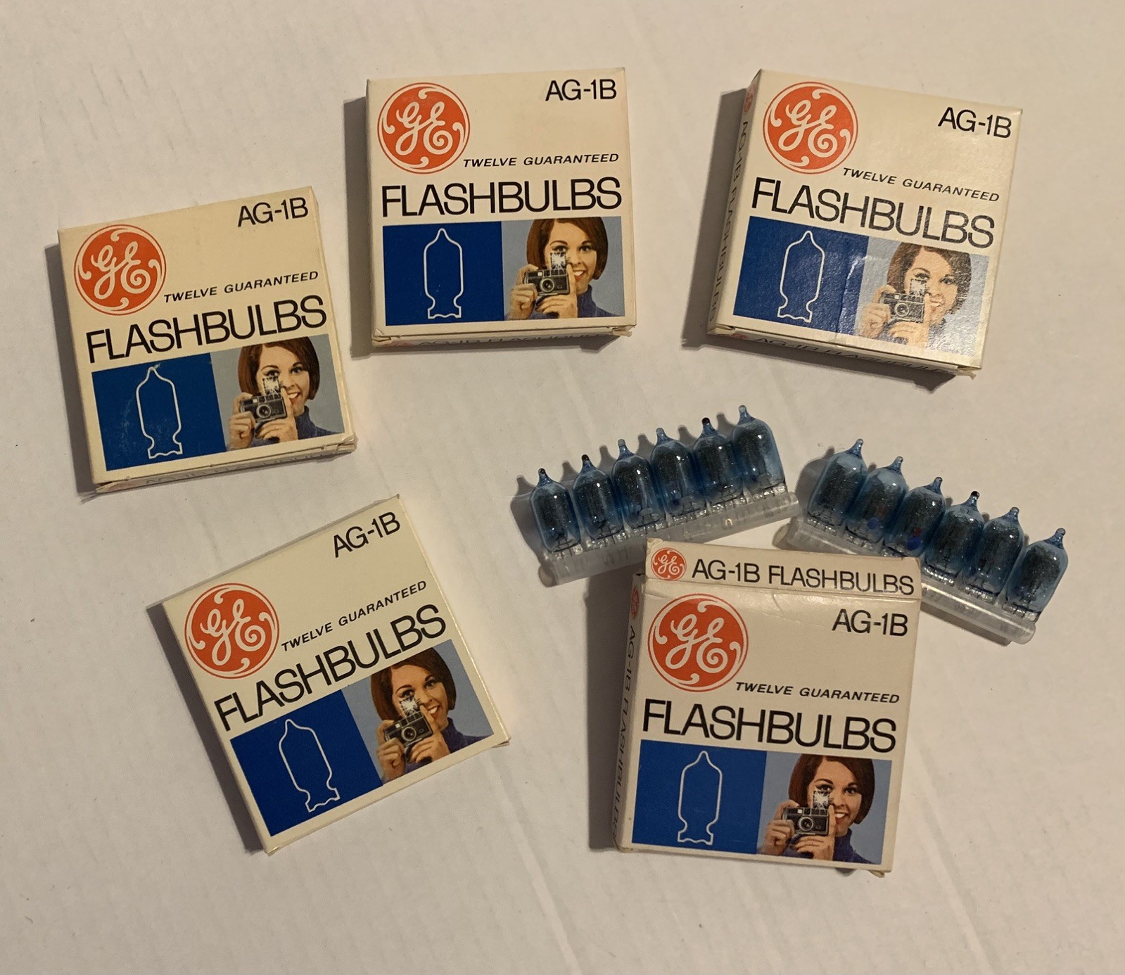 Vintage GENERAL ELECTRIC AG-1B Replacement Flashbulbs 5 Boxes = 60 Bulbs