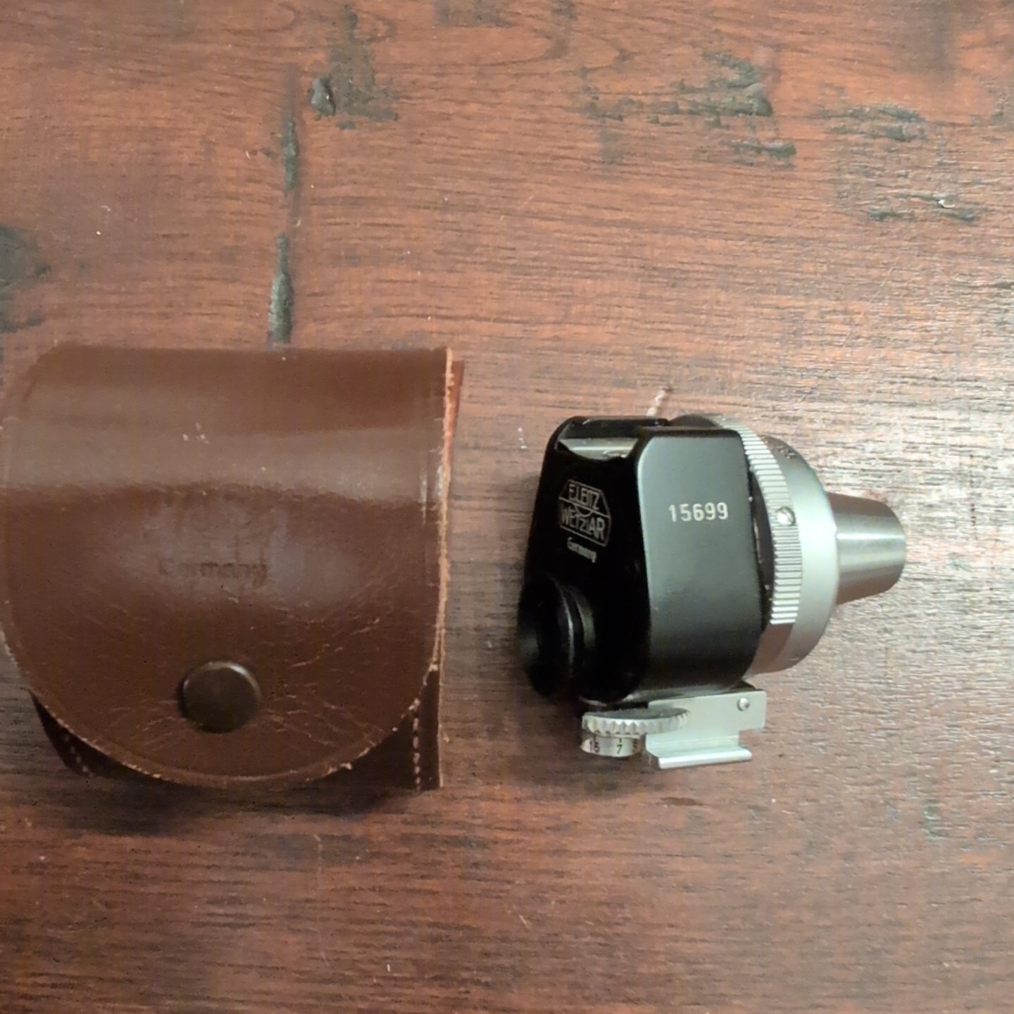 E.LEITZ WETZLAR BLACK UNIVERSAL VIEW FINDER FIT LEICA RANGEFINDER Vtg 40602