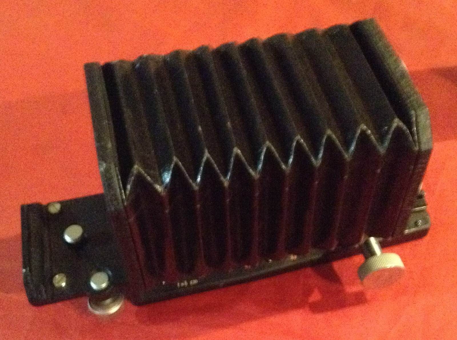Nice Leitz Wetzlar (Germany) No. 7079 Universal Macro Bellows for Leica