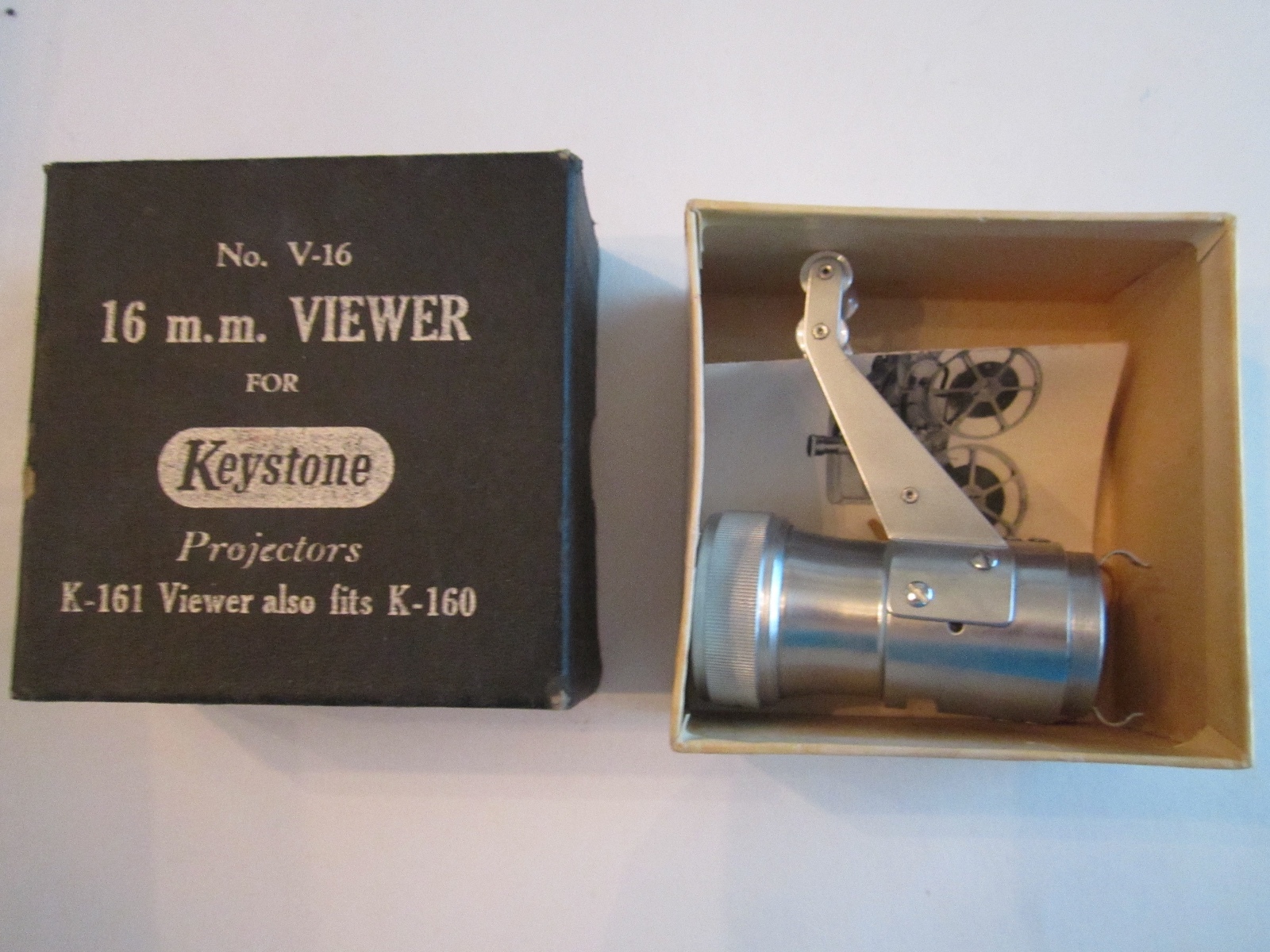 VINTAGE KEYSTONE 16MM VIEWER NO. V-16 IN THE BOX – SEE PICS – TUB BBA-3