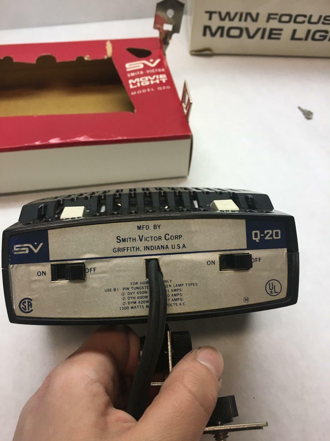 VINTAGE Smith Victor Corp BRAND Super Eight MOVIE LIGHT 5 Way Control ORG BOX