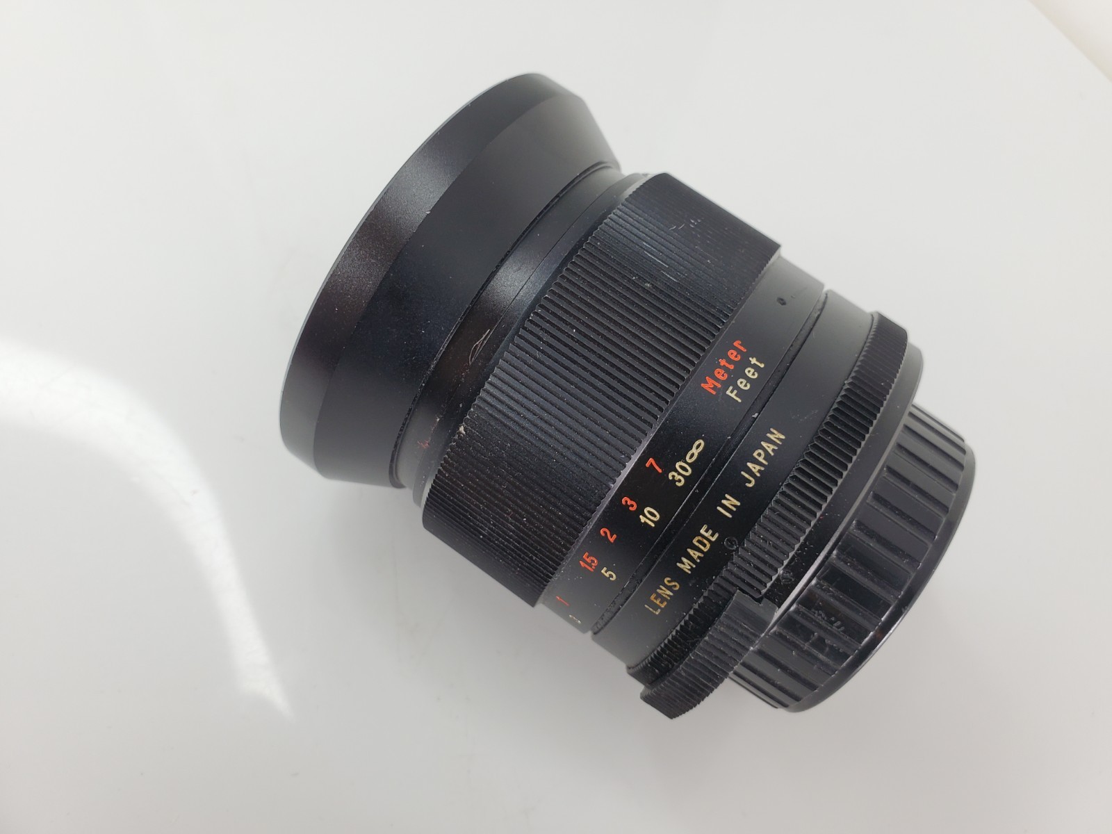 Auto Vivitar 28mm f2.5 Wide Angle Lens in Nikon Non-AI Mount