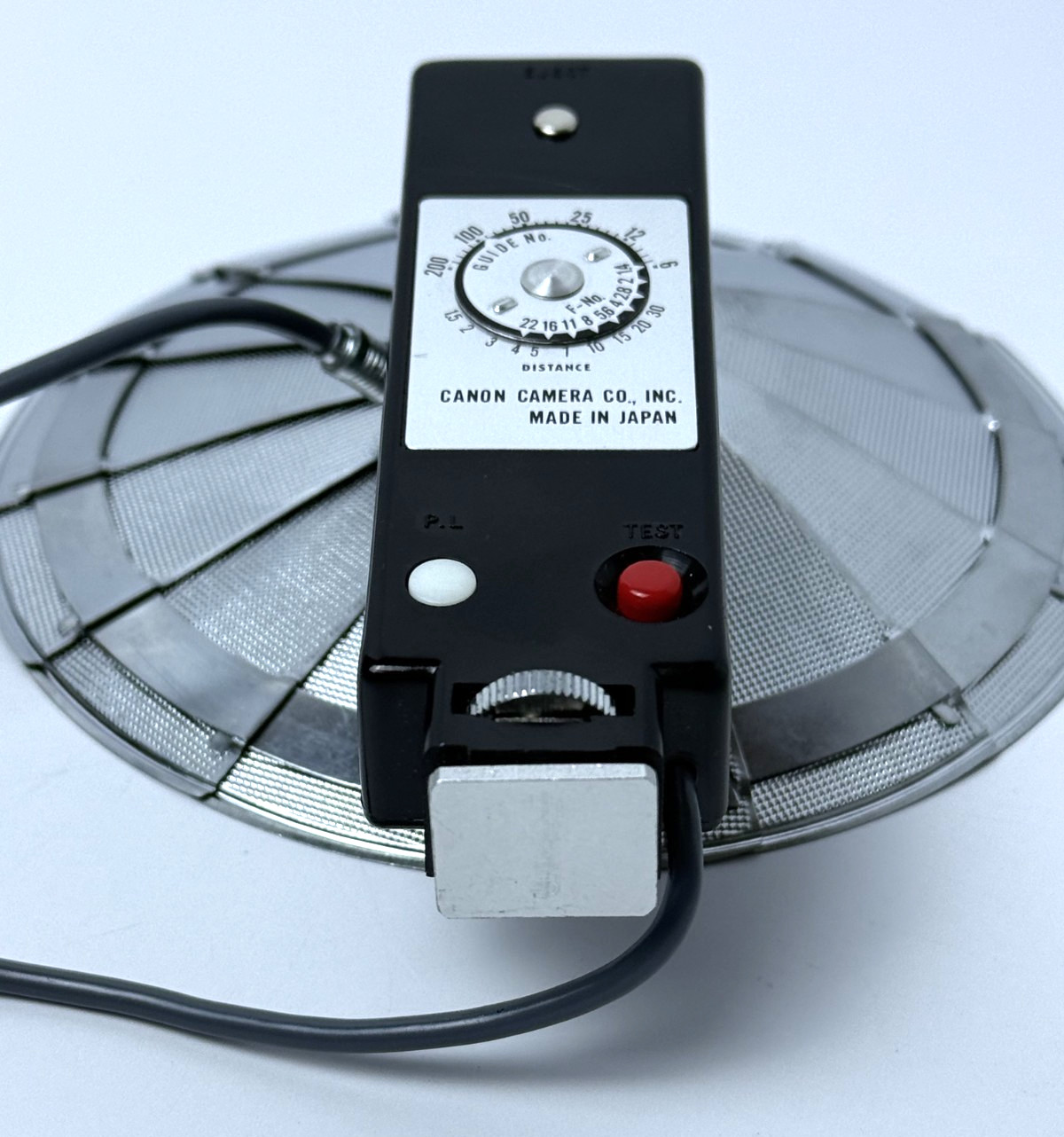 1950s Canon Flash Model V-2 Foldable Reflector Untested